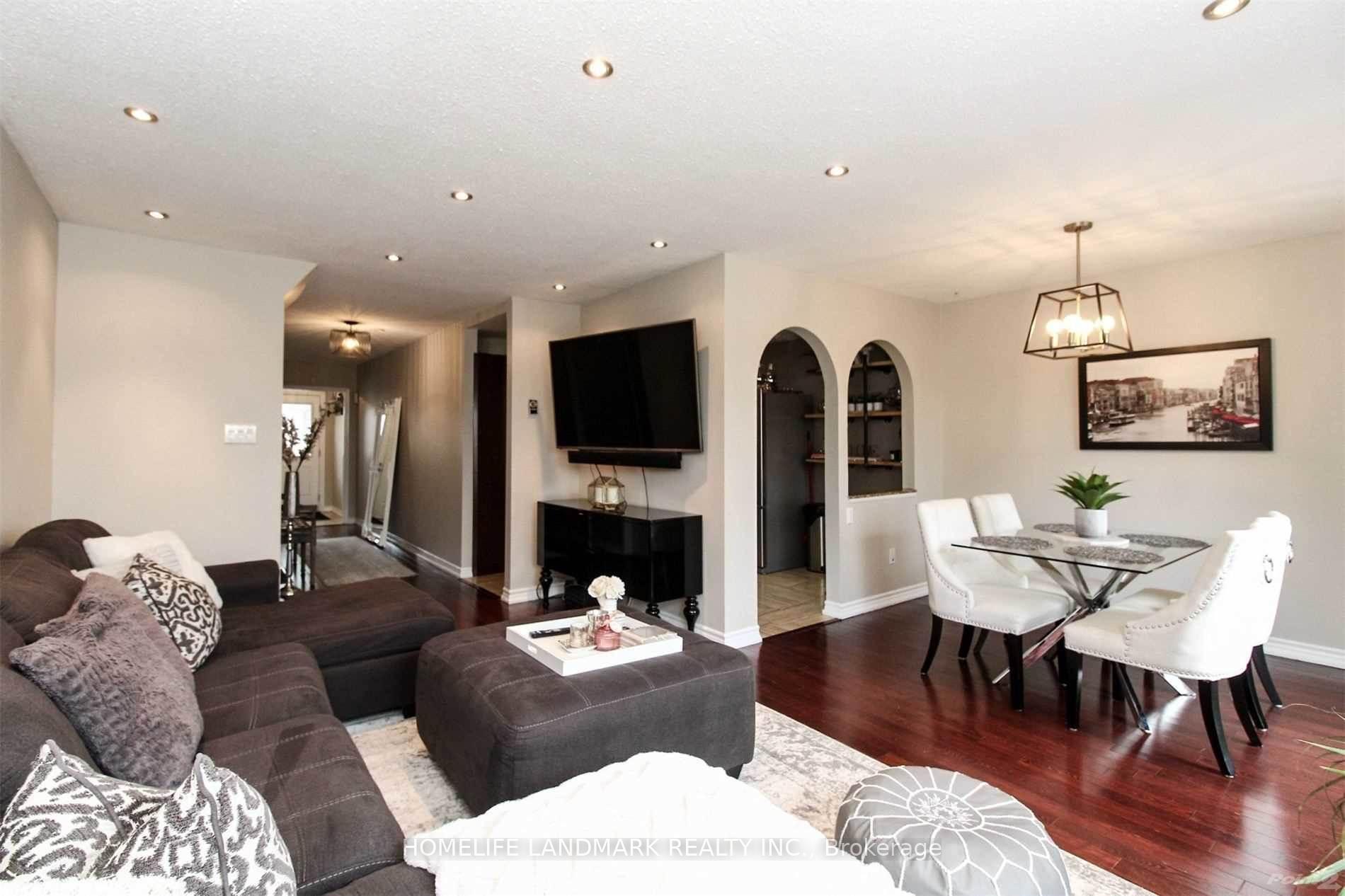 Photo 2 of 1420 Fieldlight Boulevard, Pickering, Liverpool — HOMEH