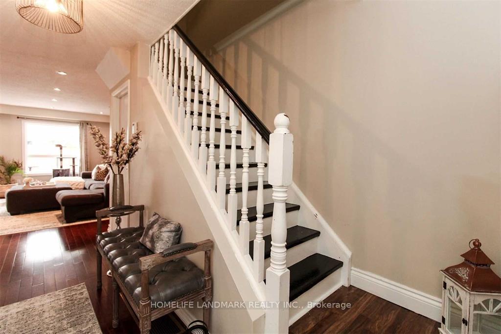 Photo 9 of 1420 Fieldlight Boulevard, Pickering, Liverpool — HOMEH