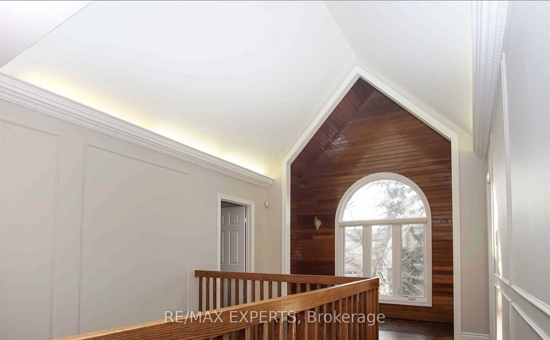 Photo 20 of 33 Rose Green Drive, Vaughan, Uplands — HOMEH