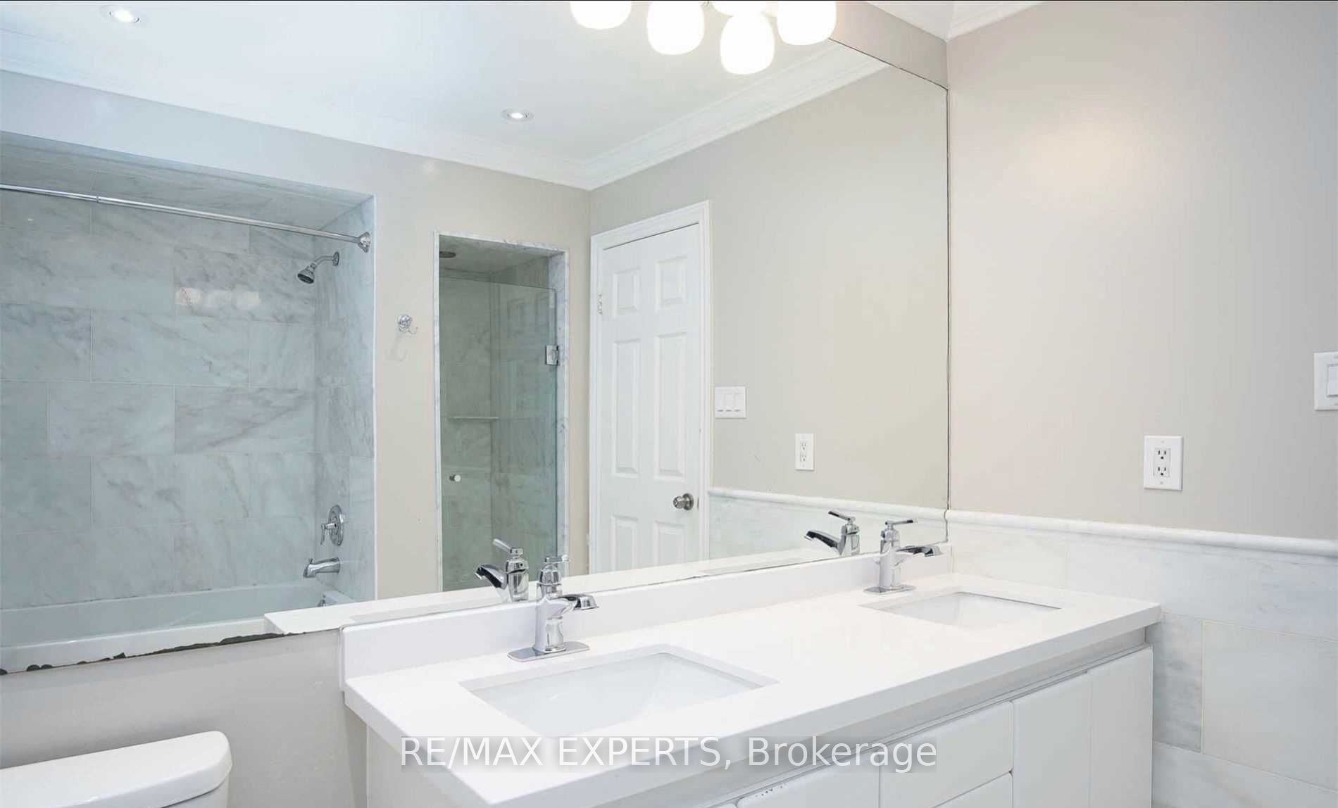 Photo 22 of 33 Rose Green Drive, Vaughan, Uplands — HOMEH