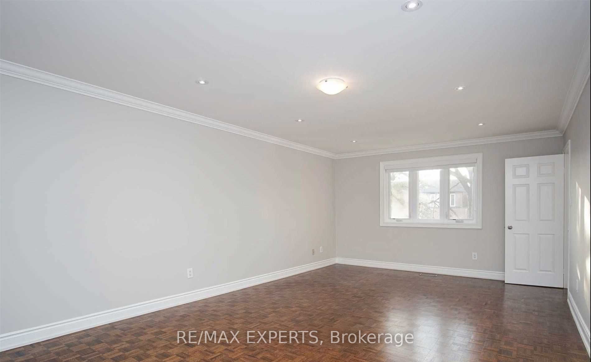 Photo 25 of 33 Rose Green Drive, Vaughan, Uplands — HOMEH