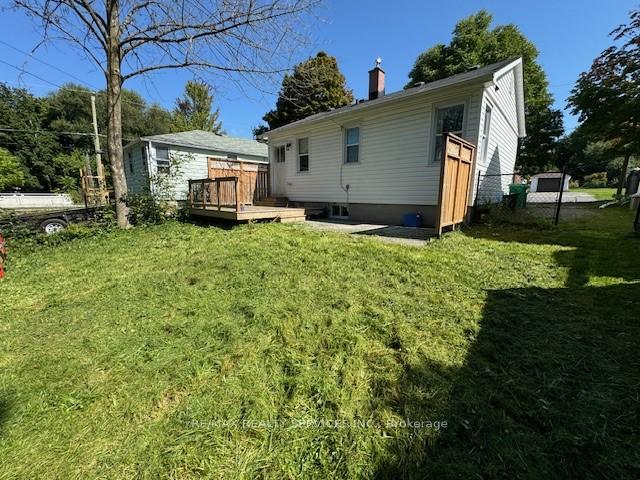 Photo 10 of 645 Beverly Street, Peterborough, Ashburnham Ward 4 — HOMEH