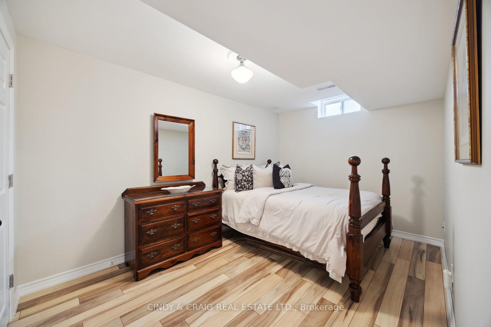 Photo 13 of 1222 Macinally Court, Oshawa, Pinecrest — HOMEH
