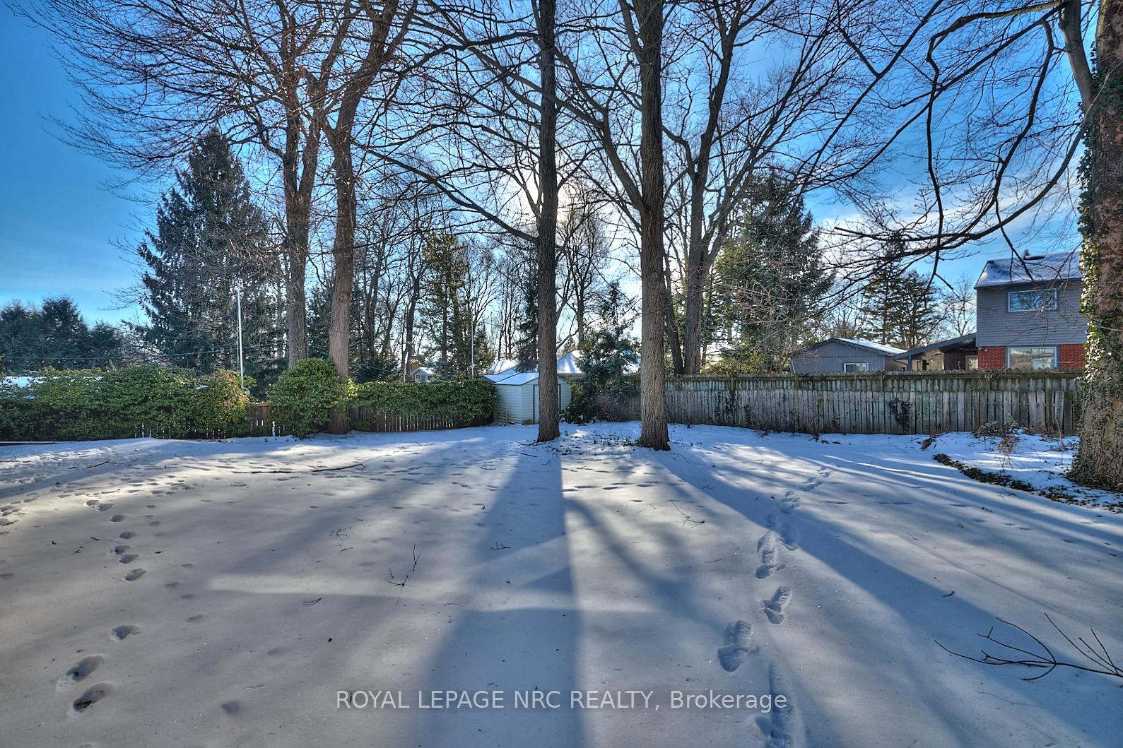 Photo 38 of 8 Longspur Circle, Pelham, Fonthill — HOMEH