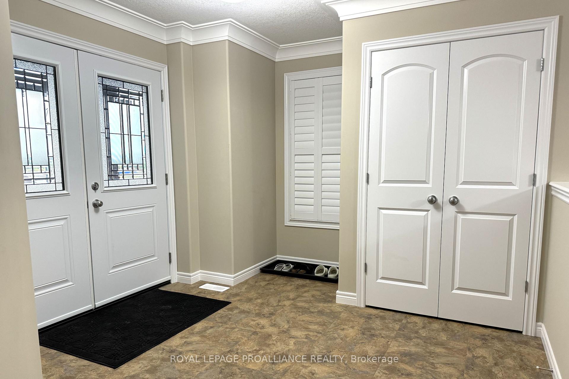 Photo 4 of 18 York Drive, Peterborough, Monaghan Ward 2 — HOMEH