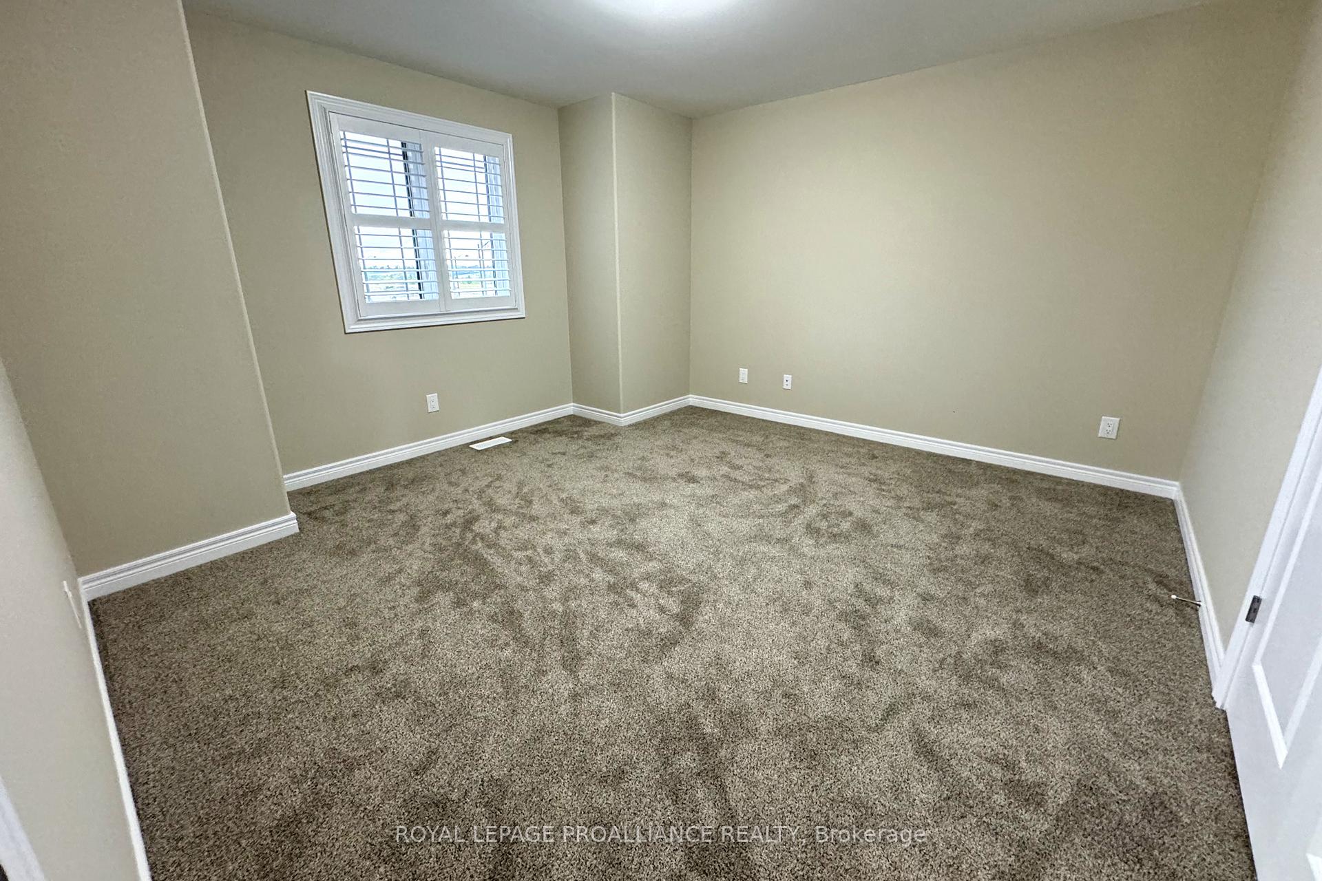 Photo 27 of 18 York Drive, Peterborough, Monaghan Ward 2 — HOMEH