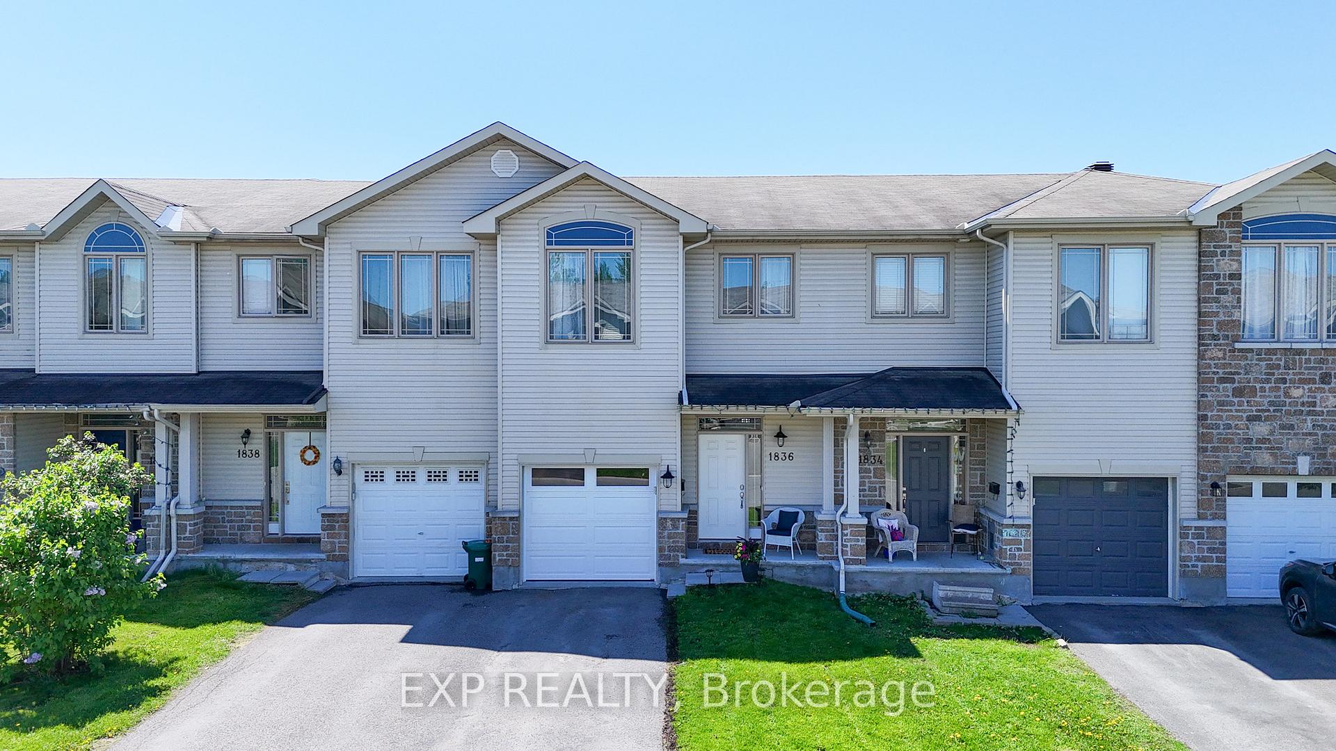 Front of 1836 Arrowgrass Way