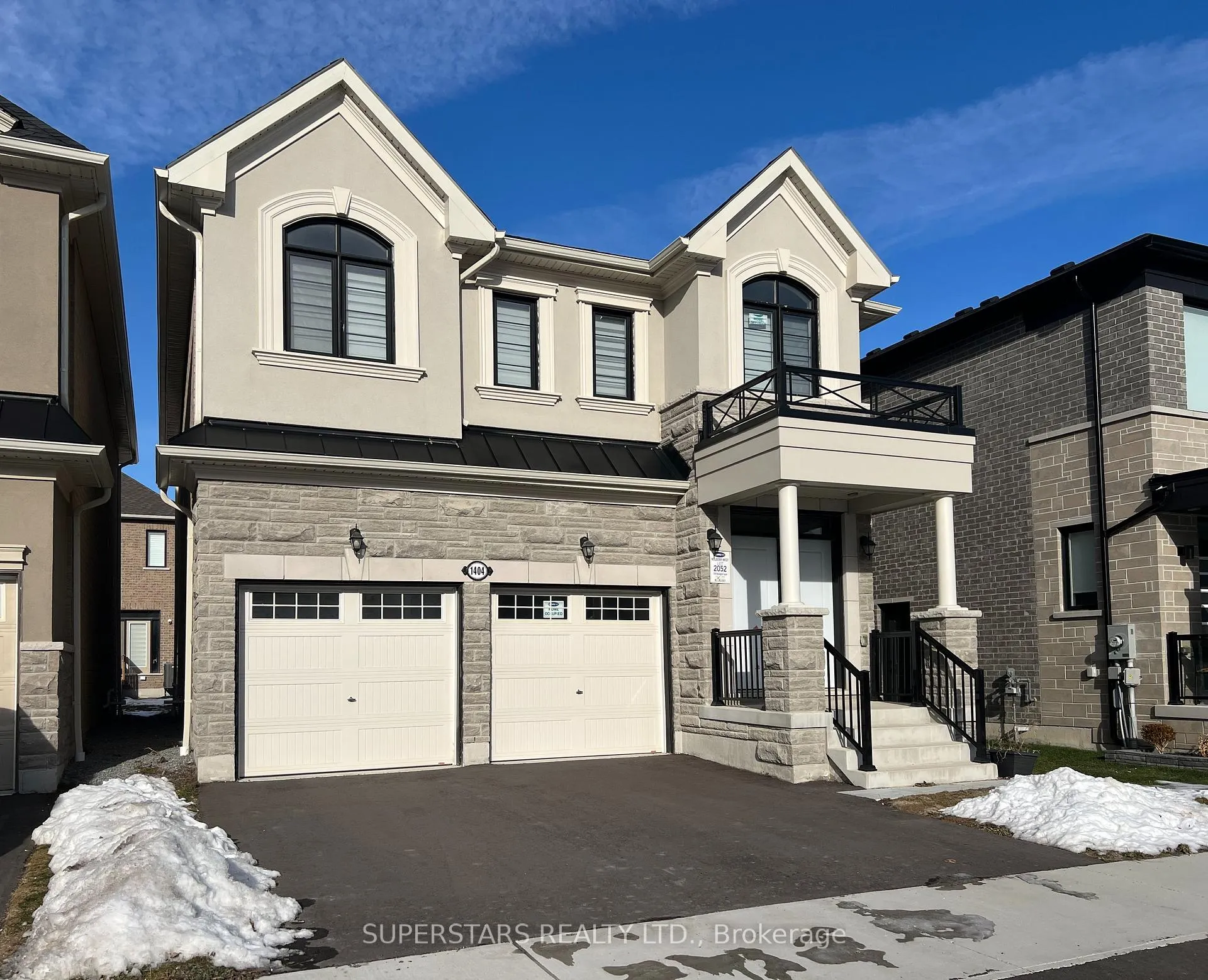 Photo 2 of 1404 Mockingbird Square, Pickering, Rural Pickering — HOMEH