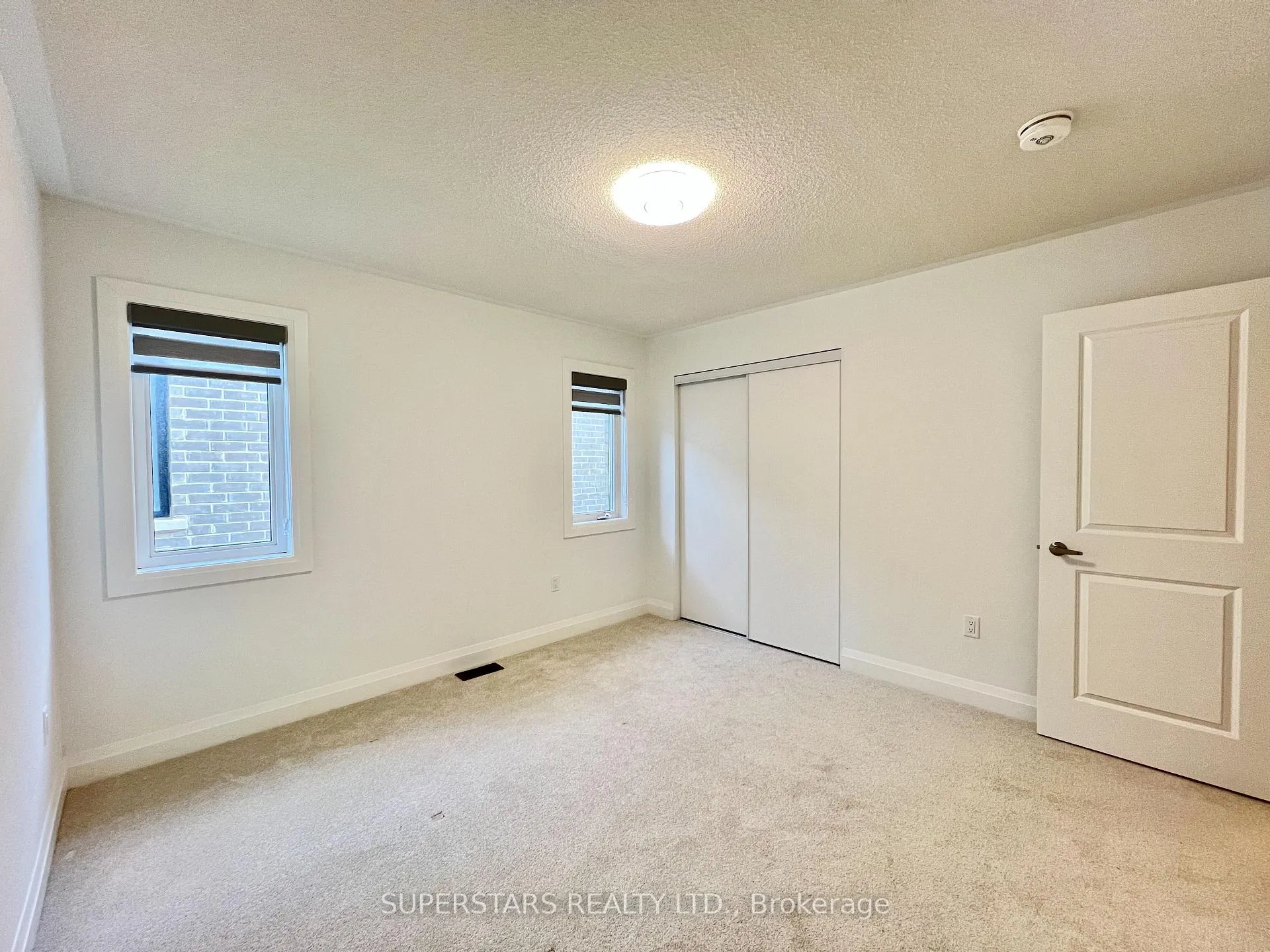 Photo 22 of 1404 Mockingbird Square, Pickering, Rural Pickering — HOMEH
