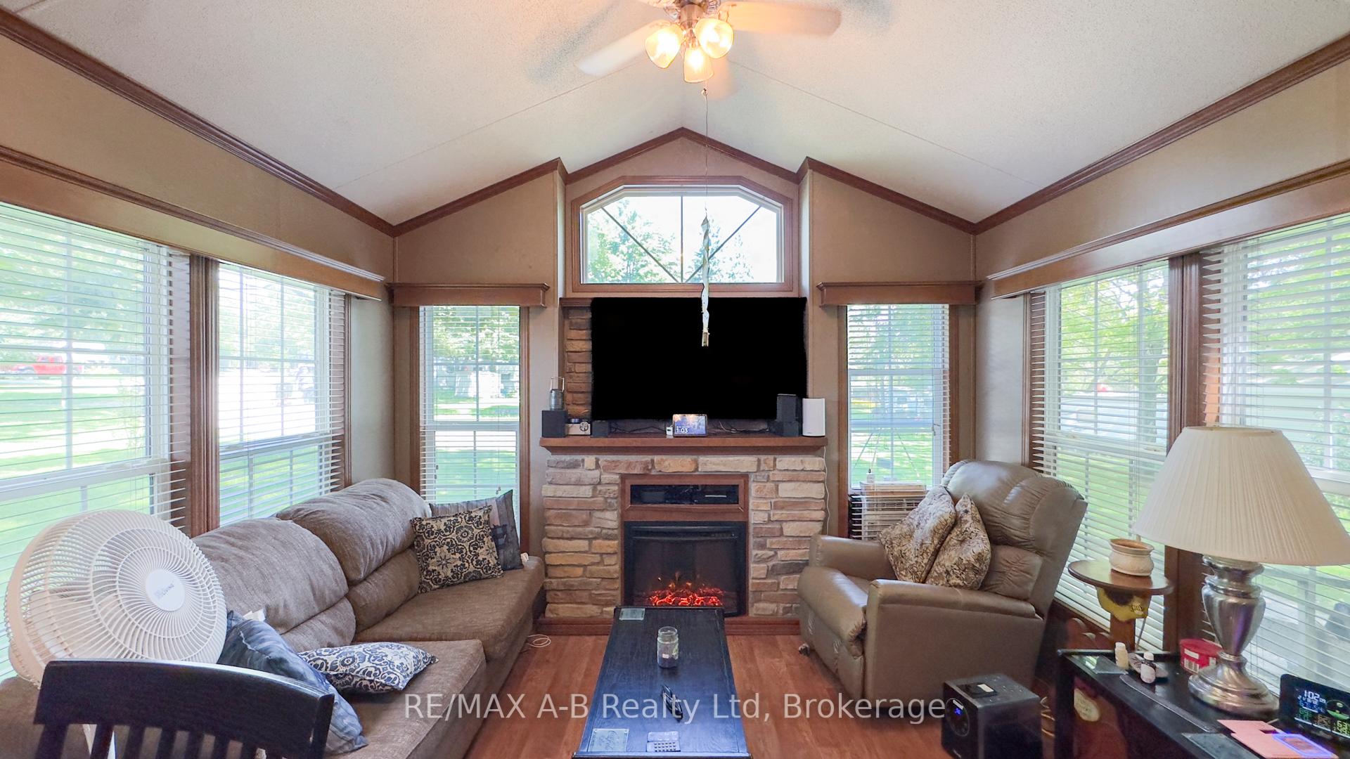 Photo 5 of Unit 105, 3995 Line 9 Road, Perth South, Downie — HOMEH