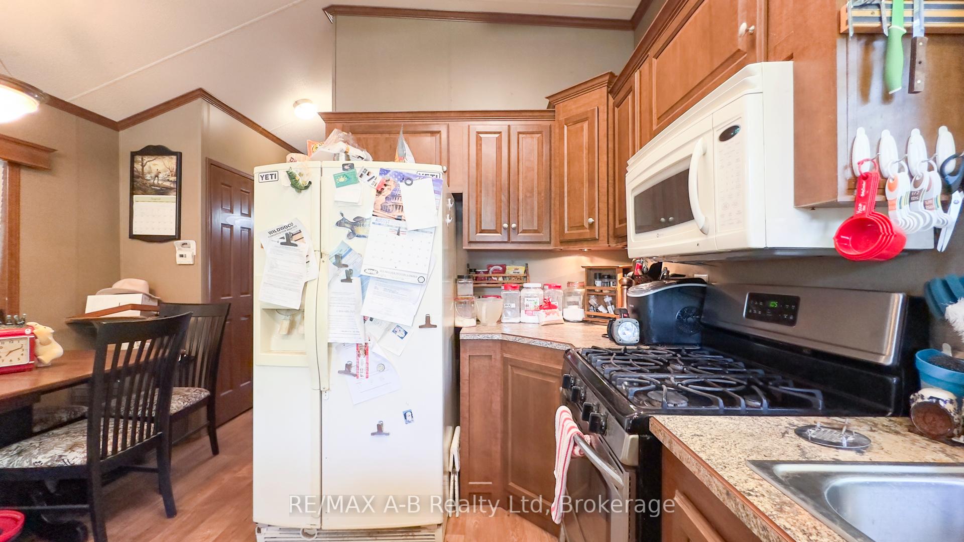 Photo 14 of Unit 105, 3995 Line 9 Road, Perth South, Downie — HOMEH