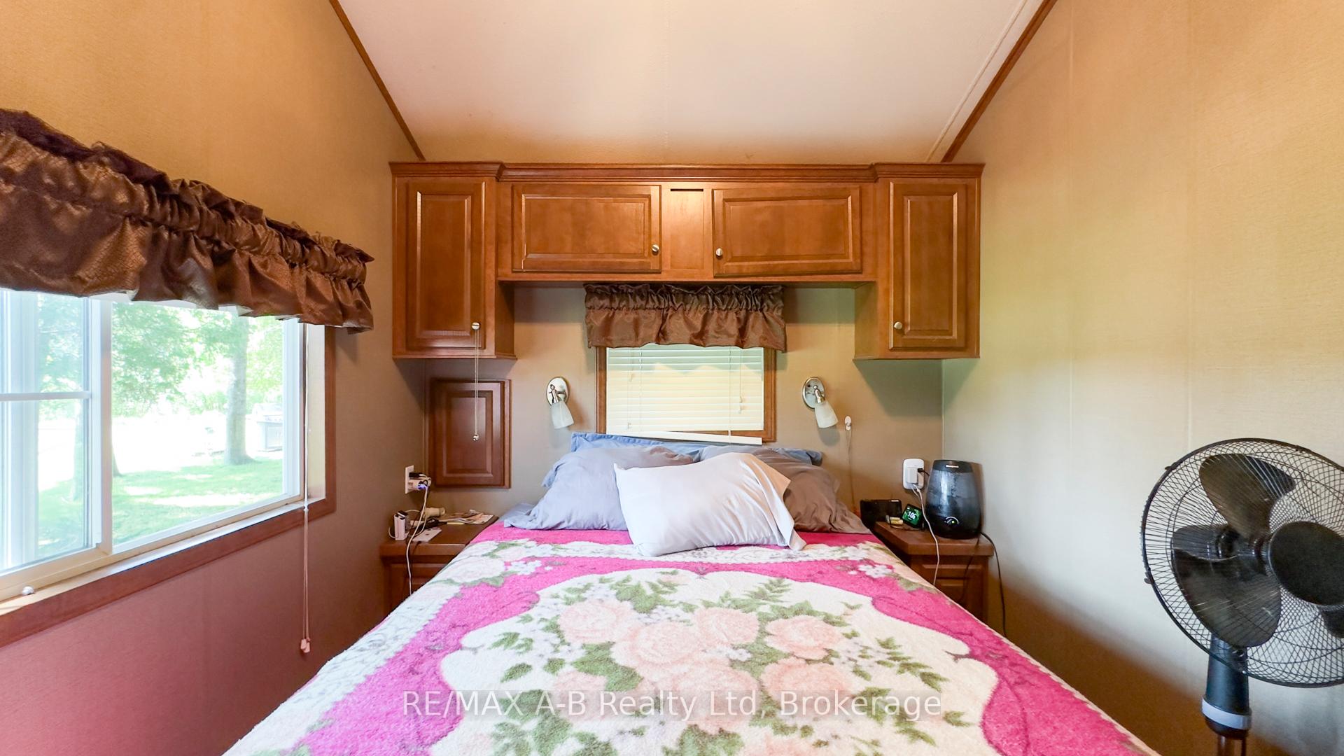 Photo 24 of Unit 105, 3995 Line 9 Road, Perth South, Downie — HOMEH