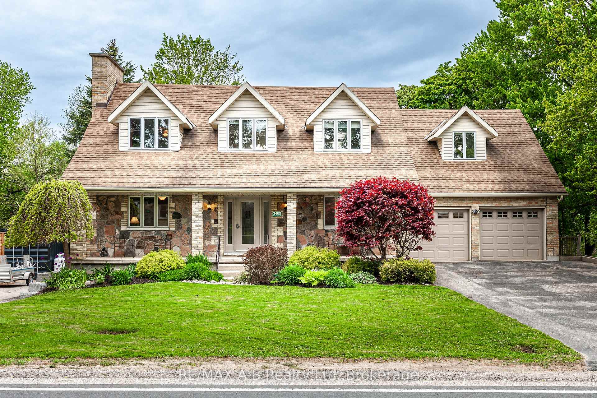 Front of 3408 Perth Road 130