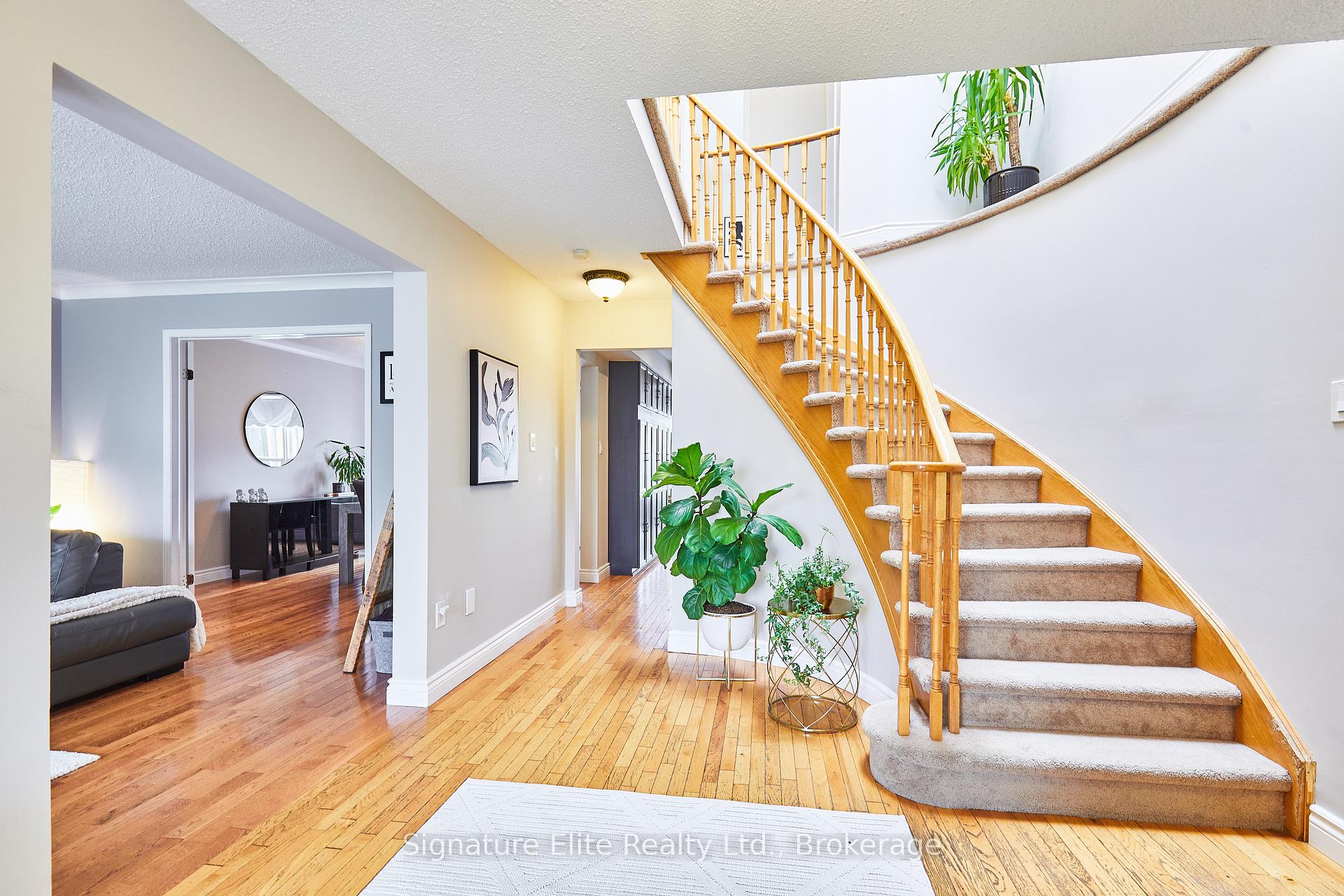 Photo 5 of 596 Prestwick Drive, Oshawa, McLaughlin — HOMEH