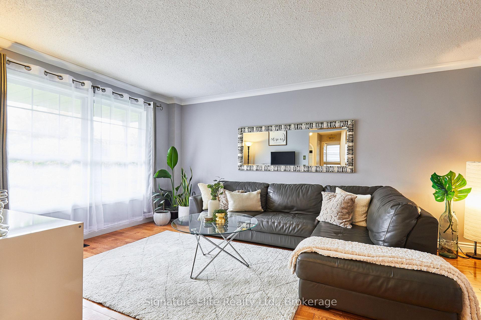 Photo 6 of 596 Prestwick Drive, Oshawa, McLaughlin — HOMEH