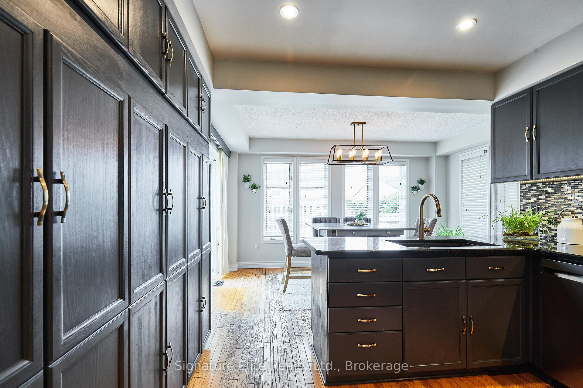 Photo 13 of 596 Prestwick Drive, Oshawa, McLaughlin — HOMEH