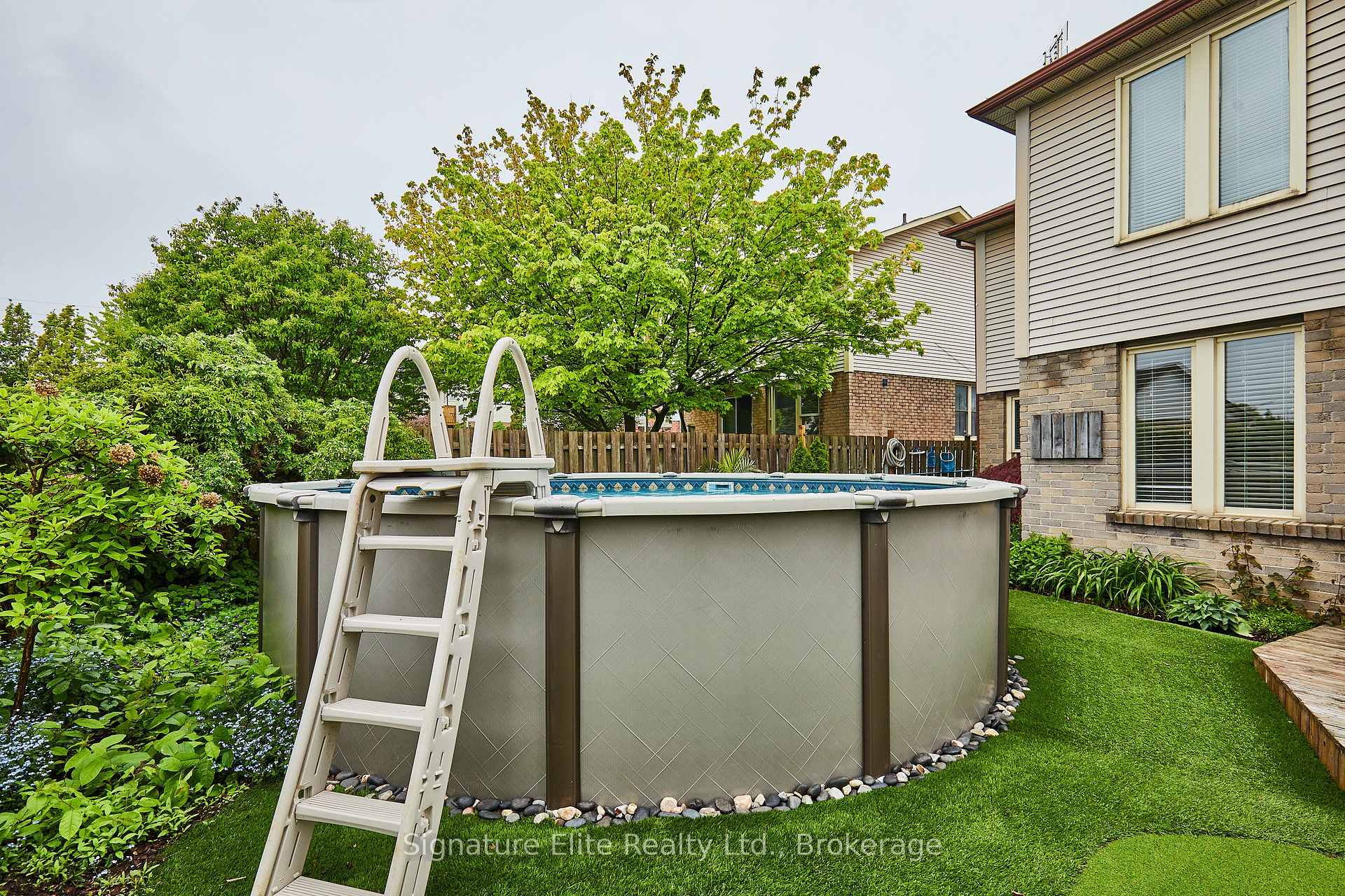 Photo 23 of 596 Prestwick Drive, Oshawa, McLaughlin — HOMEH
