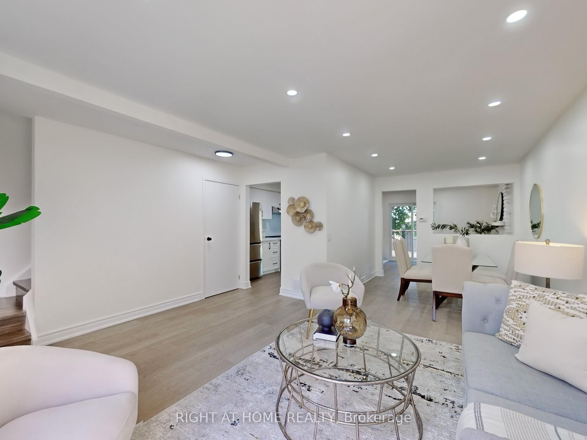 Photo 54 of 58 Mercer Crescent, Markham, Raymerville — HOMEH