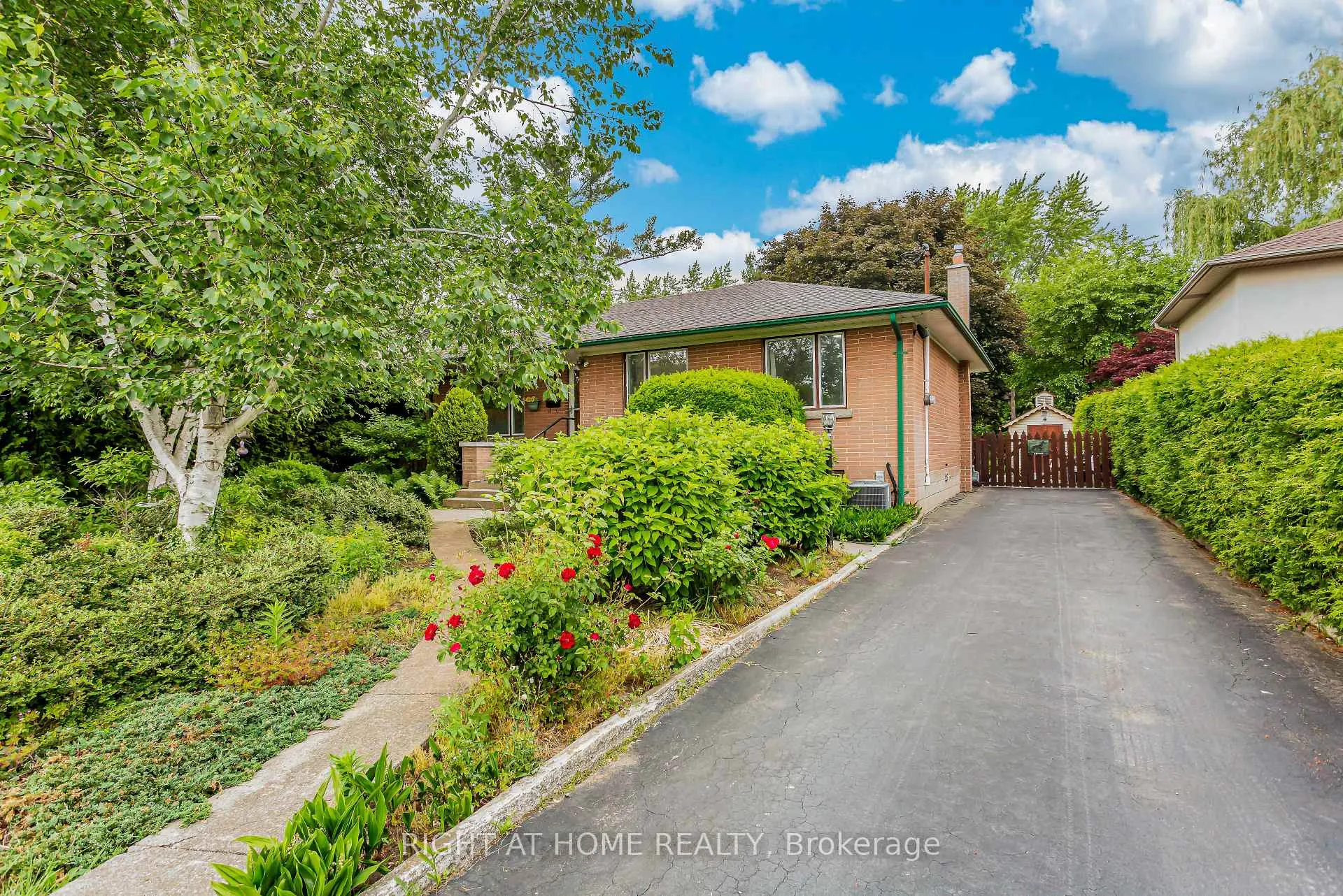 Front of 411 Maplehurst Avenue