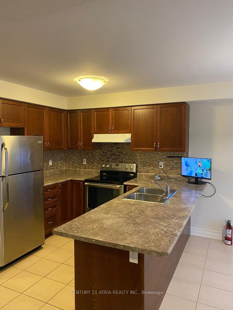 Photo 4 of 177 Windfields Farm Drive, Oshawa, Windfields — HOMEH