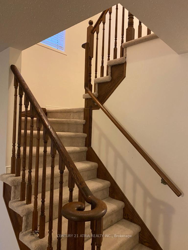 Photo 6 of 177 Windfields Farm Drive, Oshawa, Windfields — HOMEH