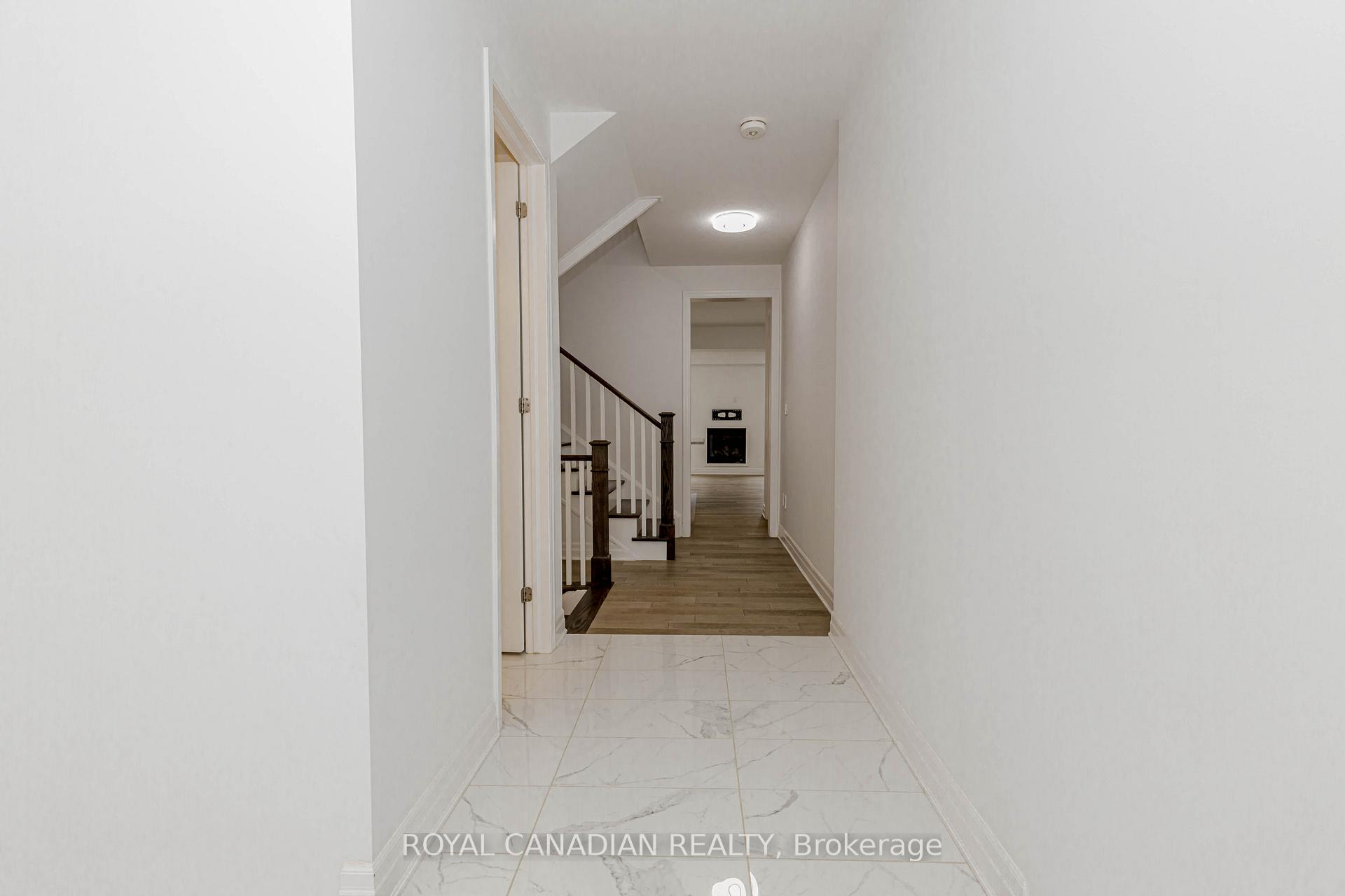 Photo 5 of 1359 Lobelia Crescent, Milton, Walker — HOMEH