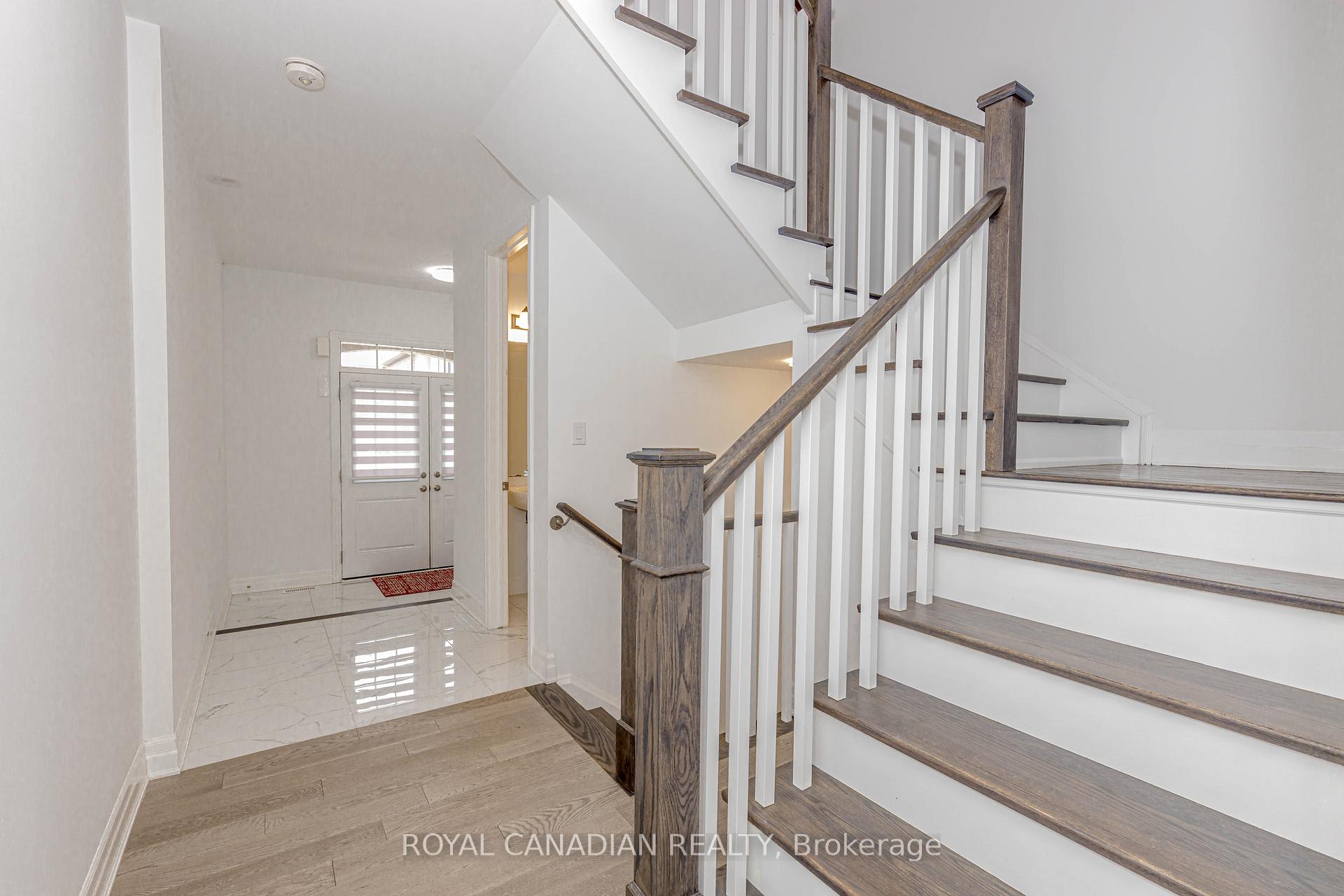 Photo 7 of 1359 Lobelia Crescent, Milton, Walker — HOMEH