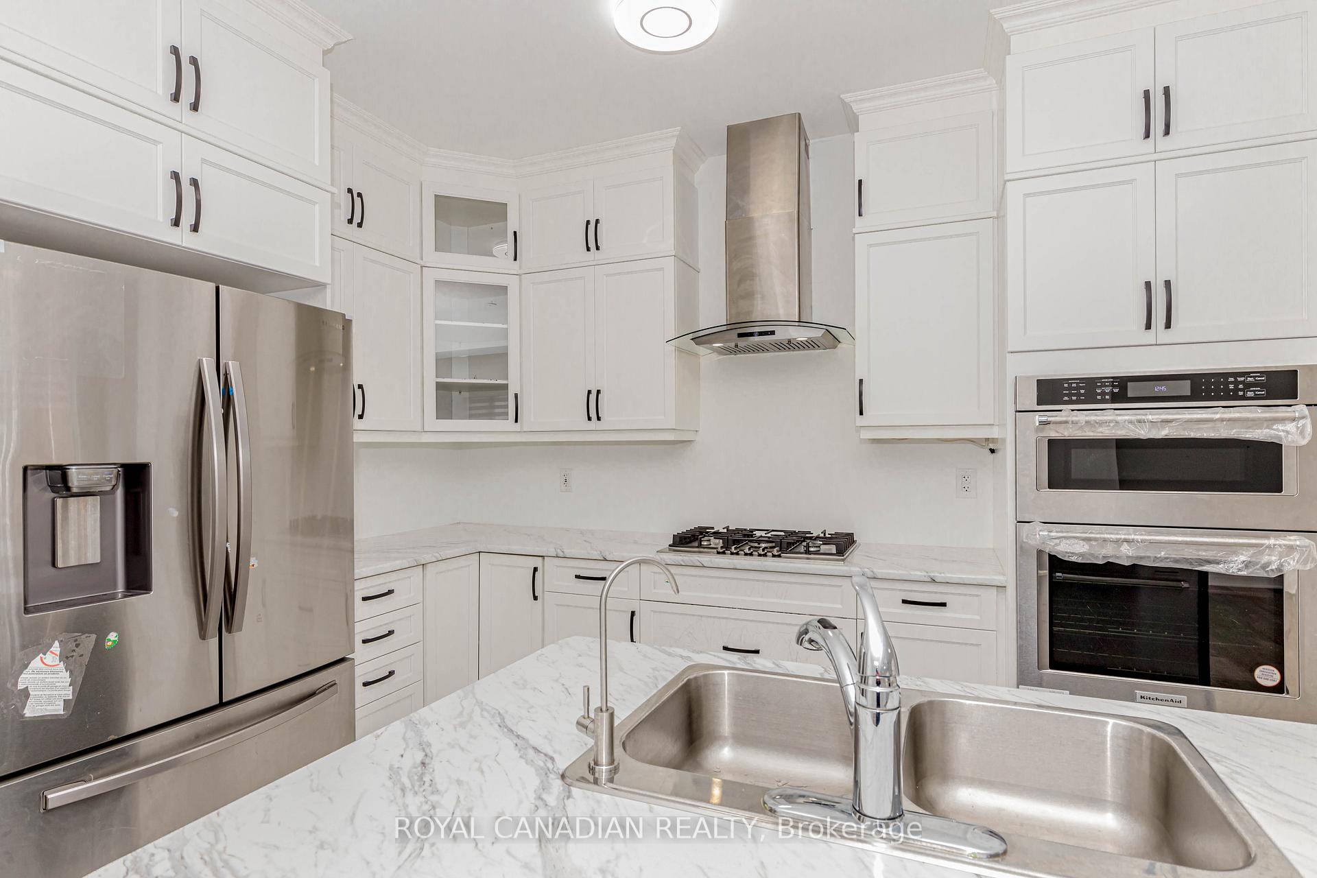 Photo 11 of 1359 Lobelia Crescent, Milton, Walker — HOMEH