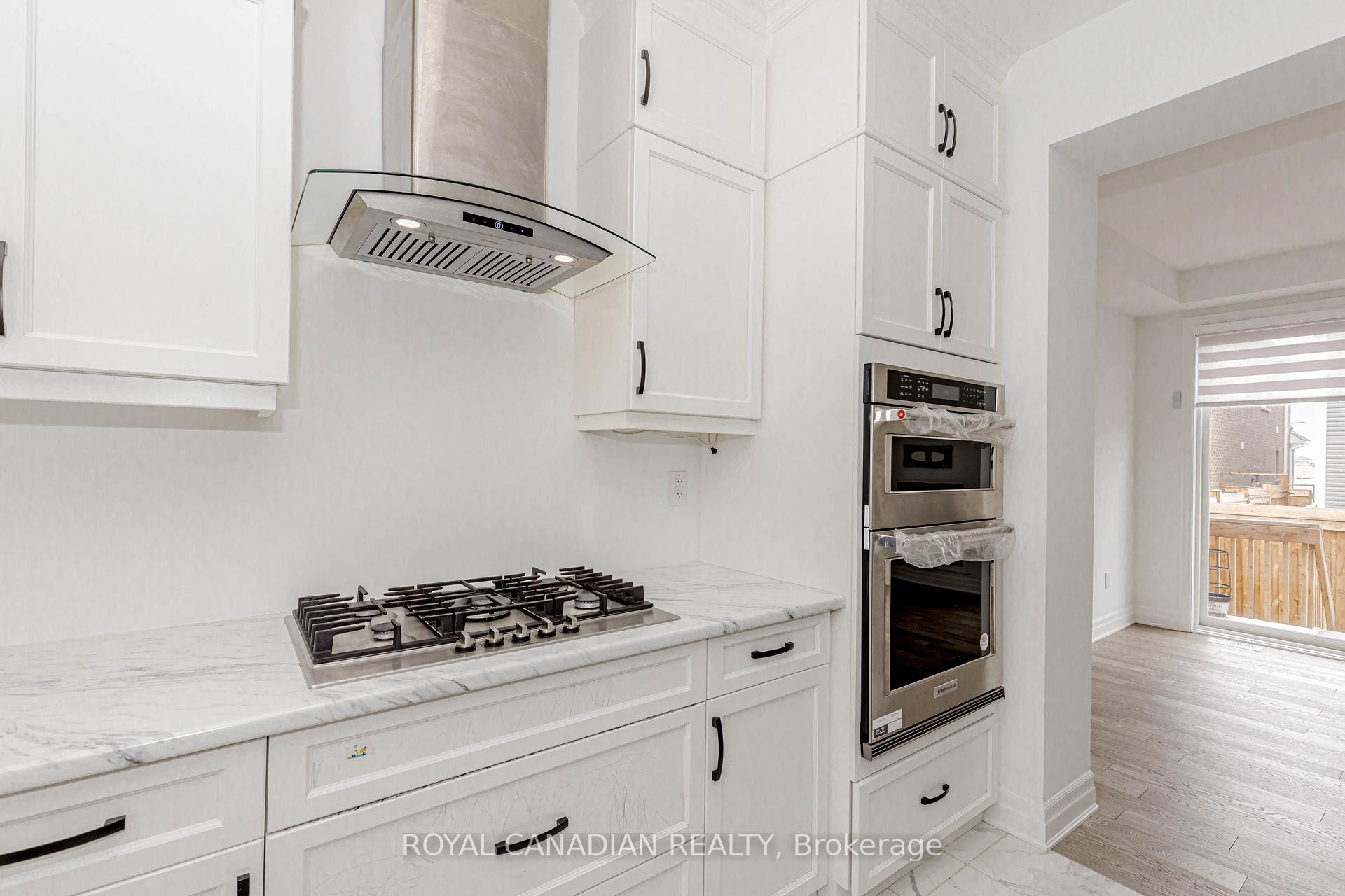 Photo 12 of 1359 Lobelia Crescent, Milton, Walker — HOMEH