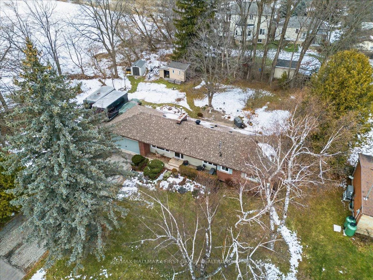 Photo 4 of 794 Jomar Avenue, Pickering, Rural Pickering — HOMEH