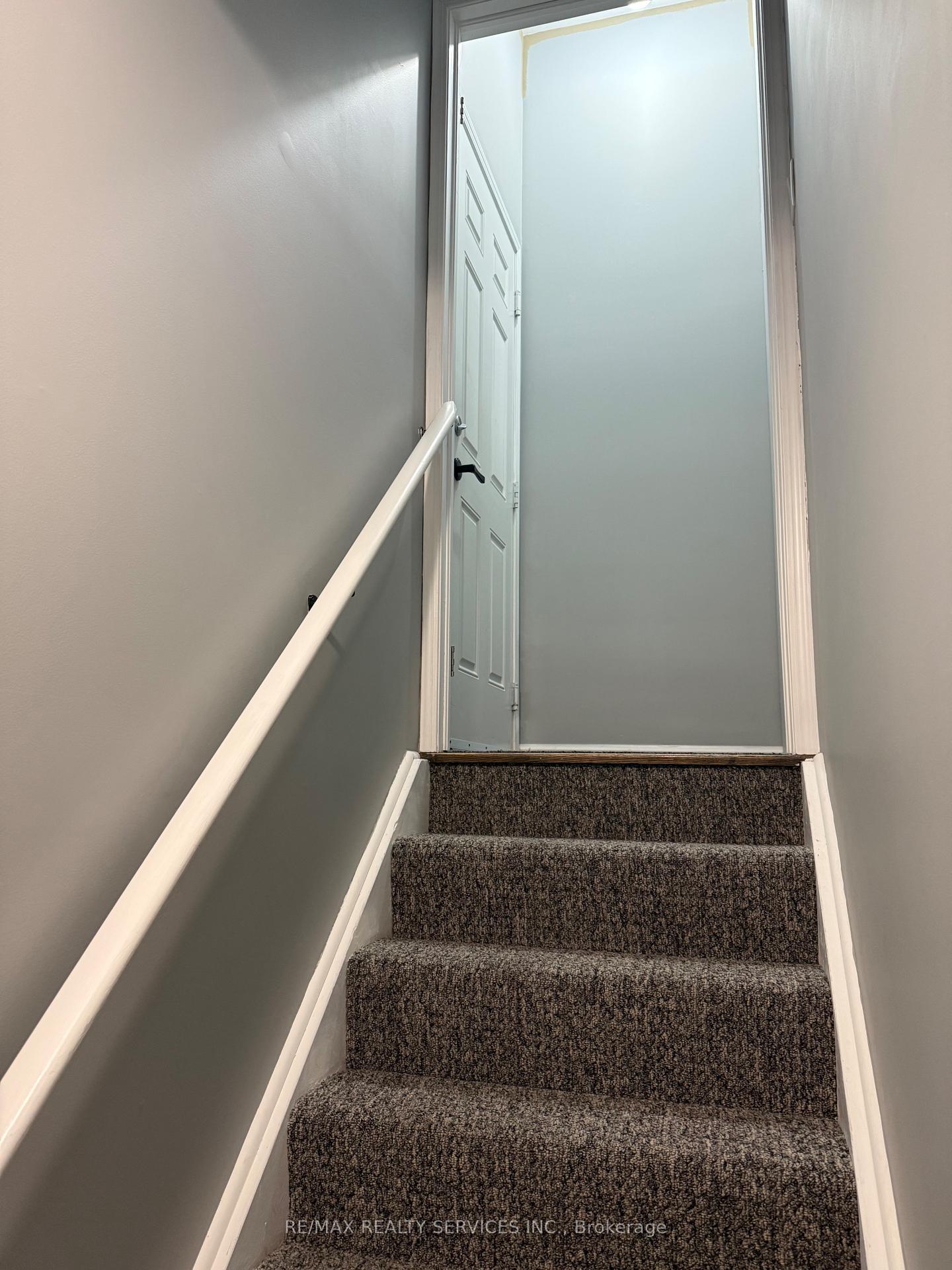 Photo 3 of 104 Ruhl Drive, Milton, Willmott — HOMEH