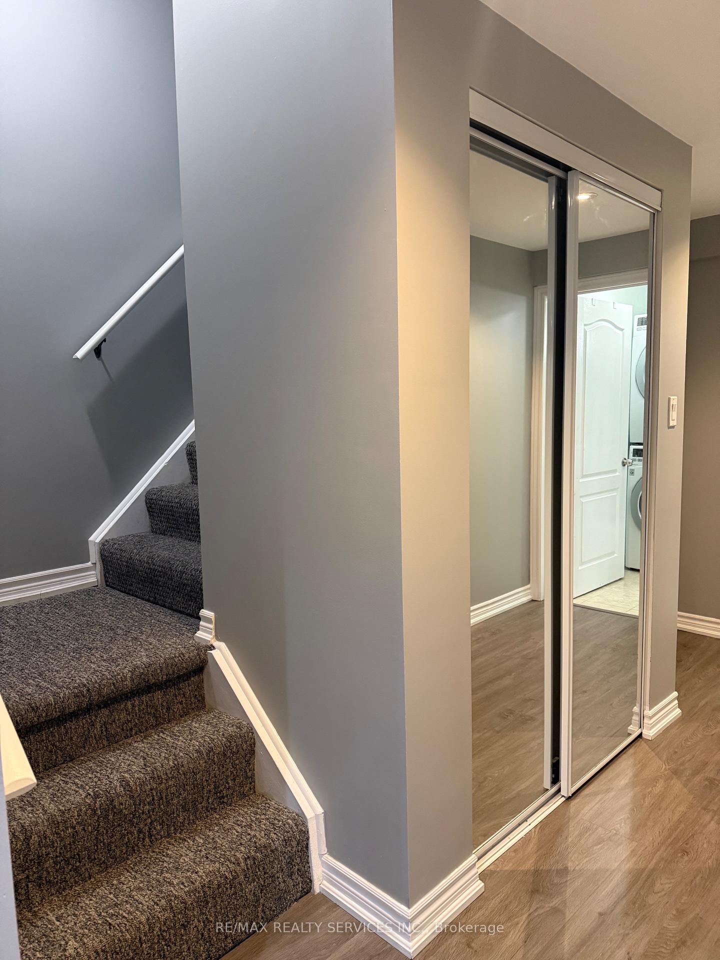 Photo 4 of 104 Ruhl Drive, Milton, Willmott — HOMEH