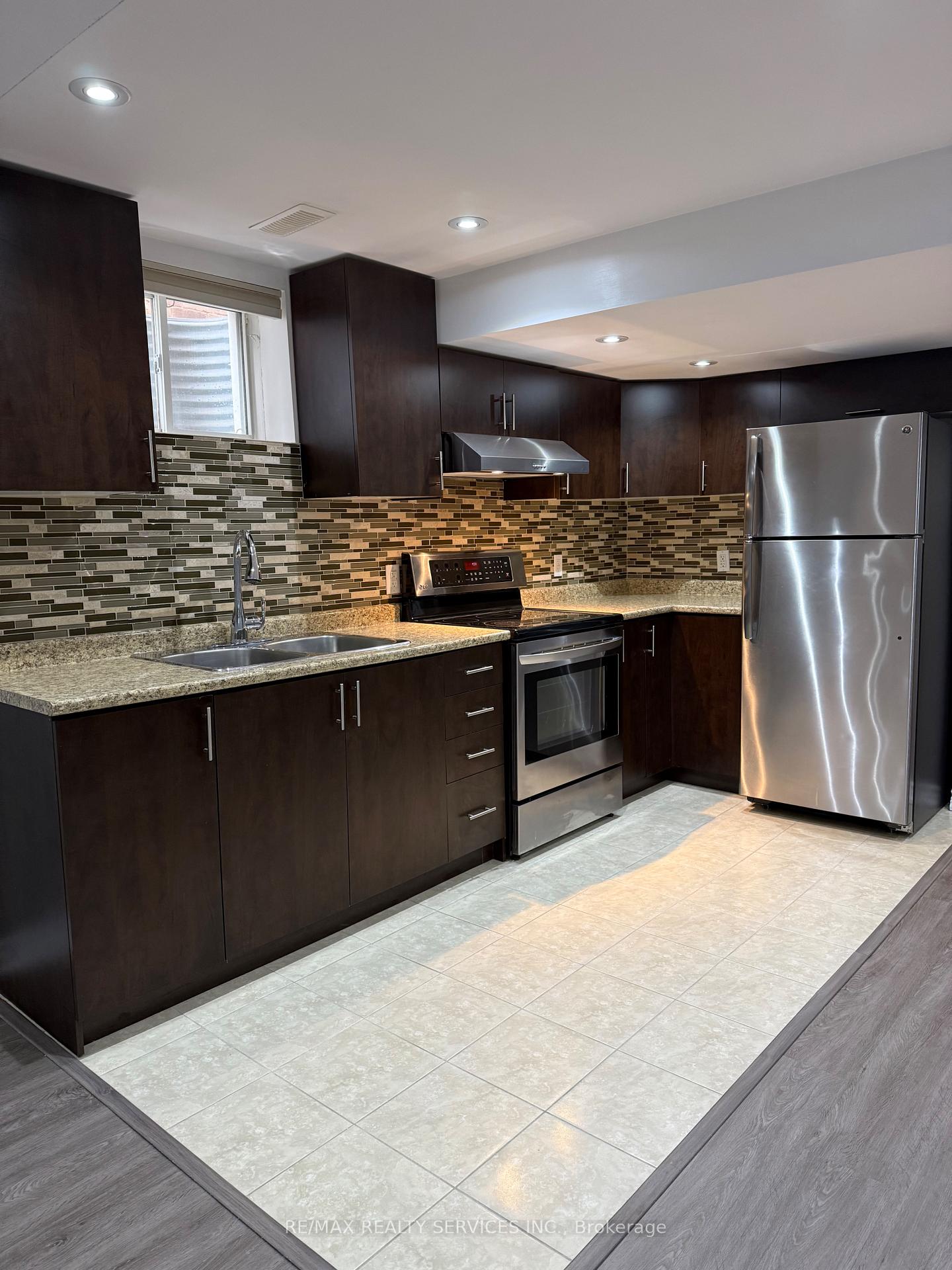 Photo 6 of 104 Ruhl Drive, Milton, Willmott — HOMEH