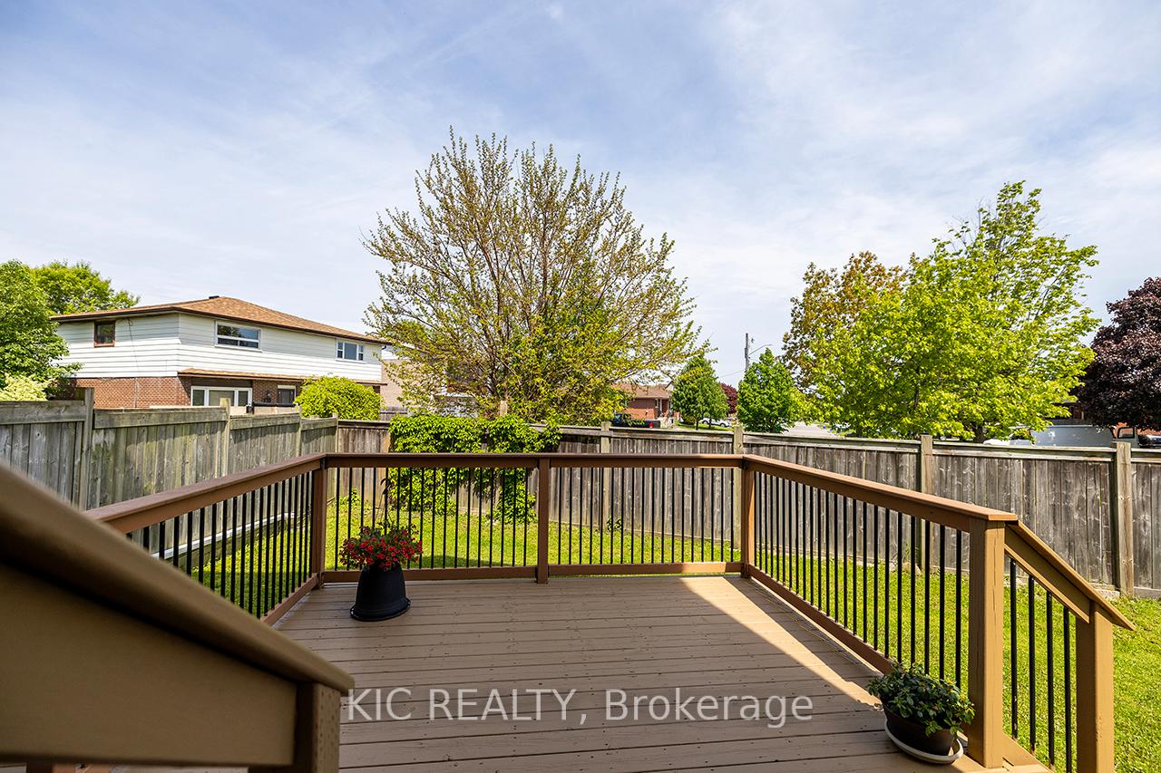 Photo 6 of 904 Bourne Crescent, Oshawa, Lakeview — HOMEH