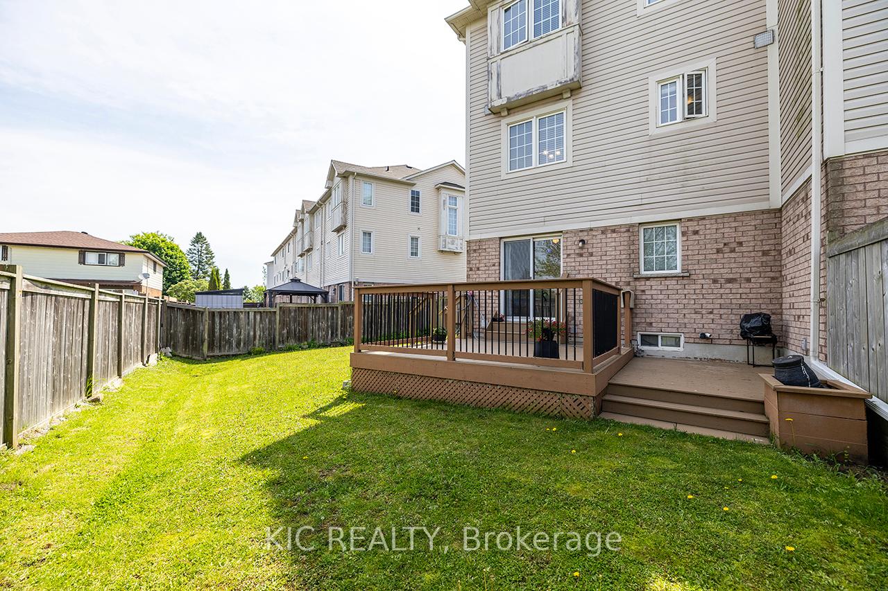 Photo 8 of 904 Bourne Crescent, Oshawa, Lakeview — HOMEH
