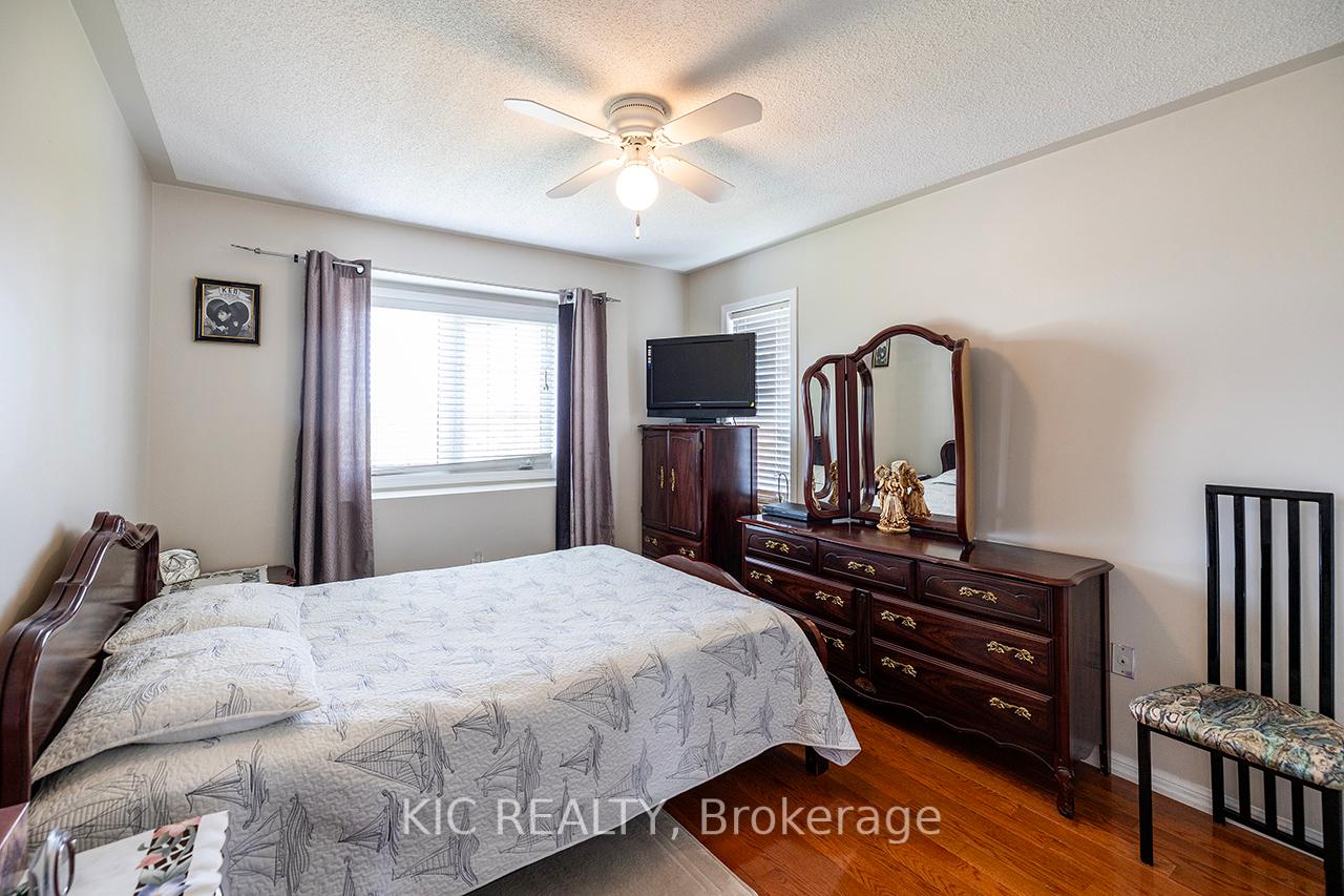 Photo 22 of 904 Bourne Crescent, Oshawa, Lakeview — HOMEH