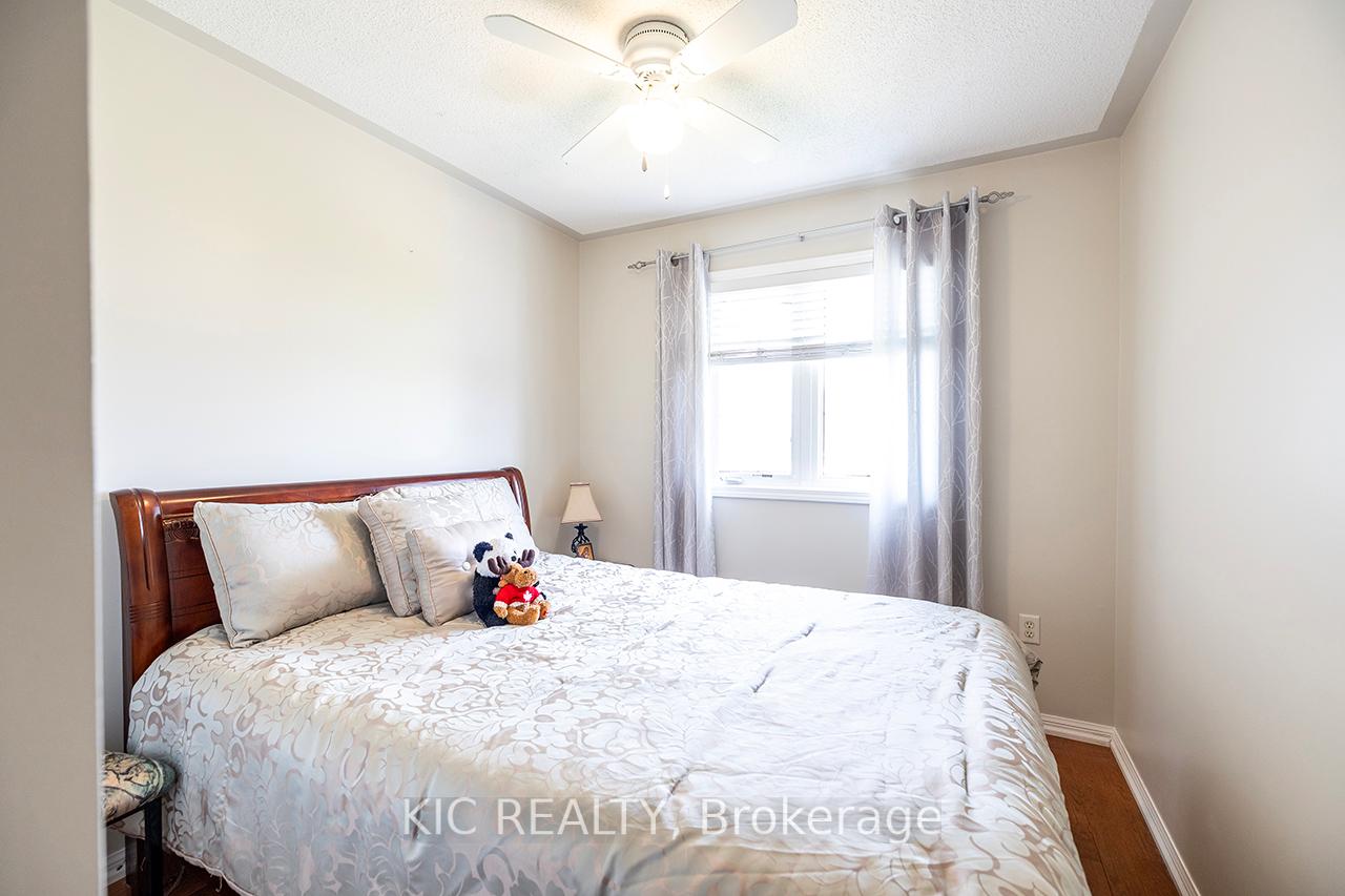 Photo 24 of 904 Bourne Crescent, Oshawa, Lakeview — HOMEH