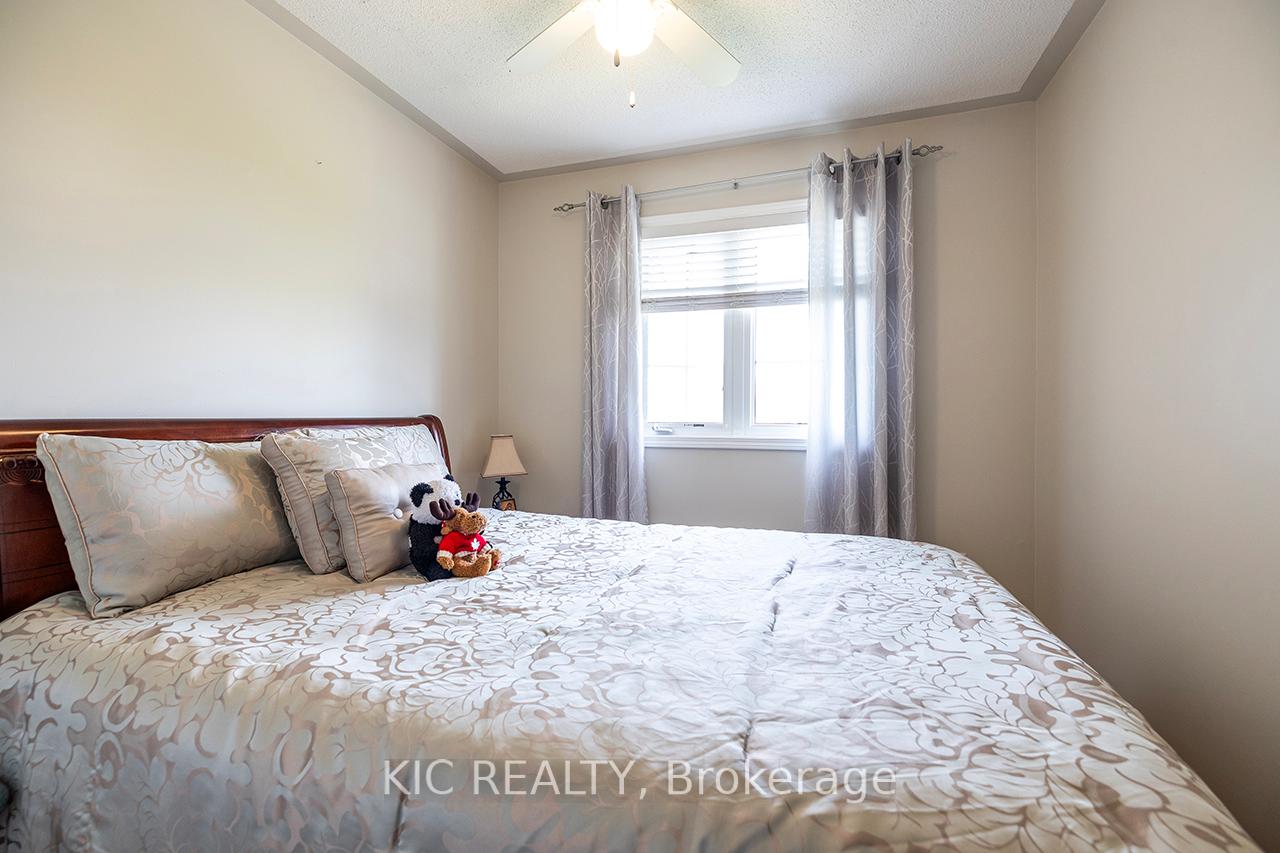 Photo 25 of 904 Bourne Crescent, Oshawa, Lakeview — HOMEH