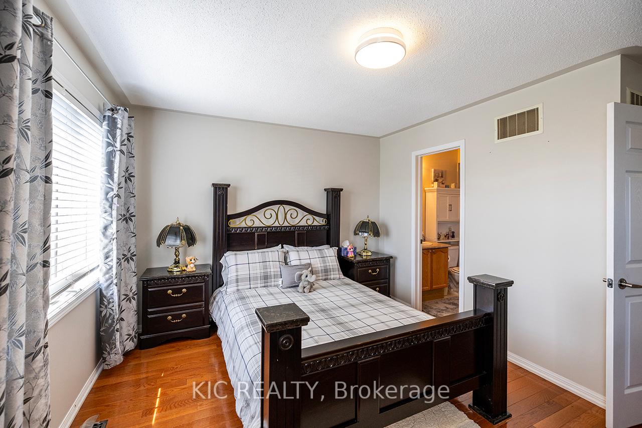Photo 31 of 904 Bourne Crescent, Oshawa, Lakeview — HOMEH
