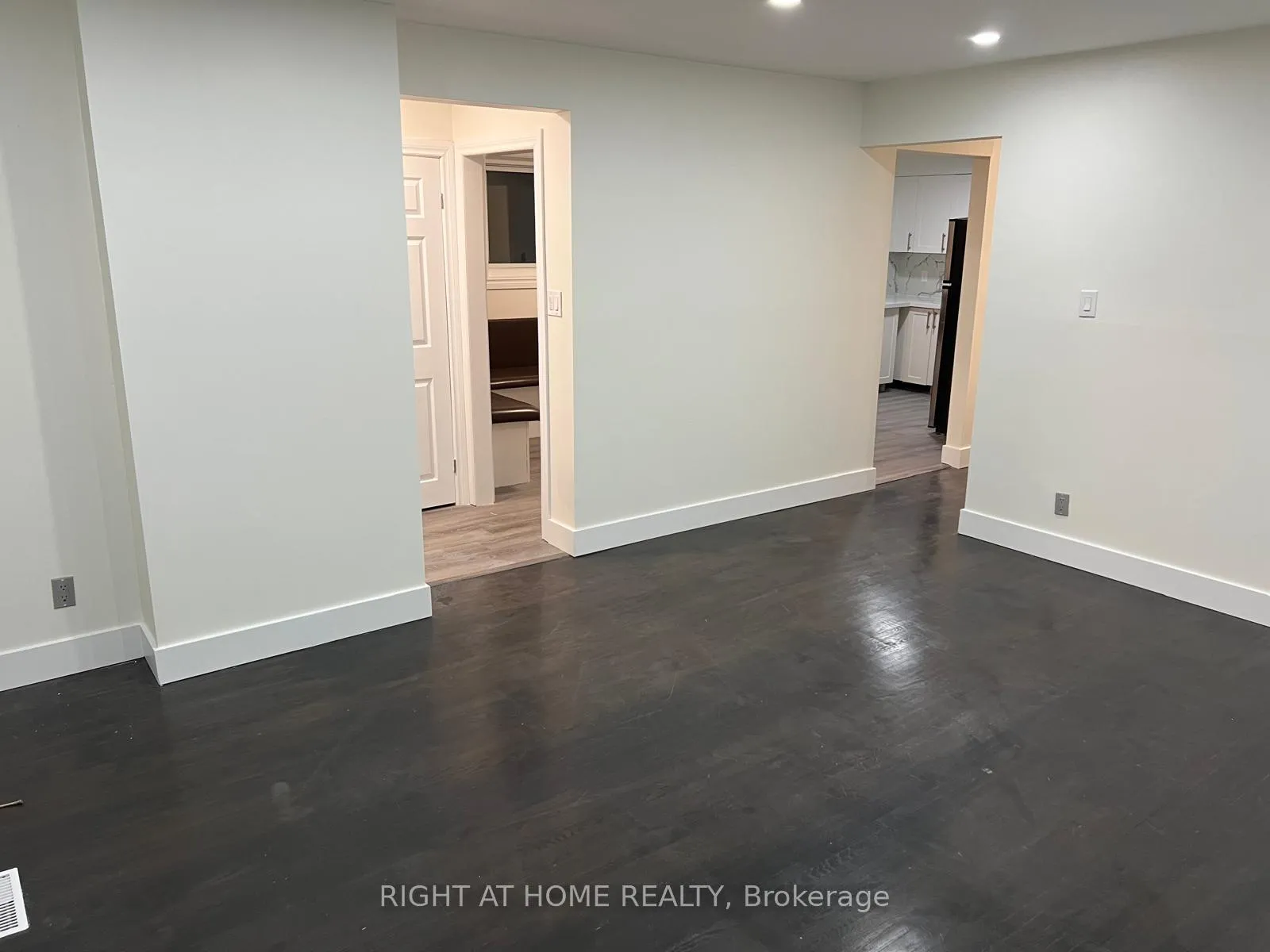 Photo 8 of 1337 Poprad Avenue S, Pickering, Bay Ridges — HOMEH