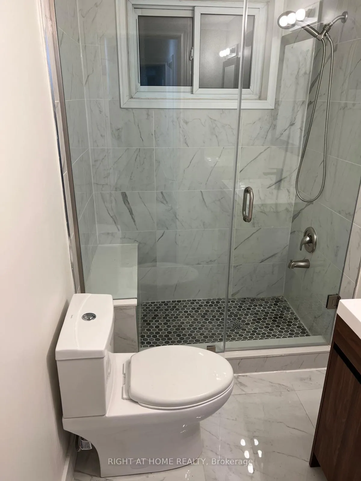 Photo 15 of 1337 Poprad Avenue S, Pickering, Bay Ridges — HOMEH