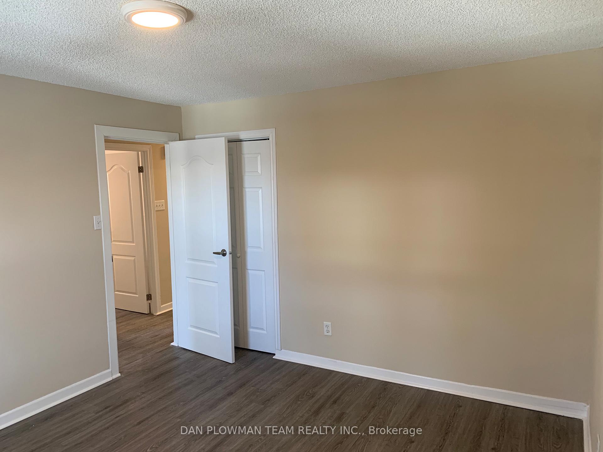 Photo 2 of Unit 3, 54 Ritson Road S, Oshawa, Central — HOMEH
