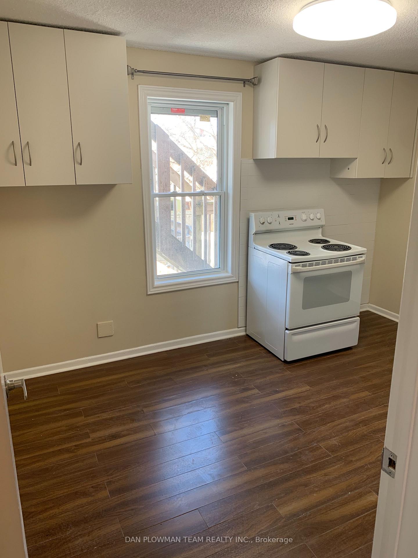 Photo 3 of Unit 3, 54 Ritson Road S, Oshawa, Central — HOMEH