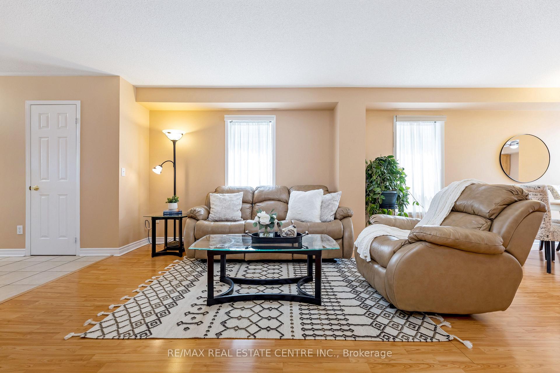 Photo 2 of 28 Coates Drive, Milton, Dempsey — HOMEH