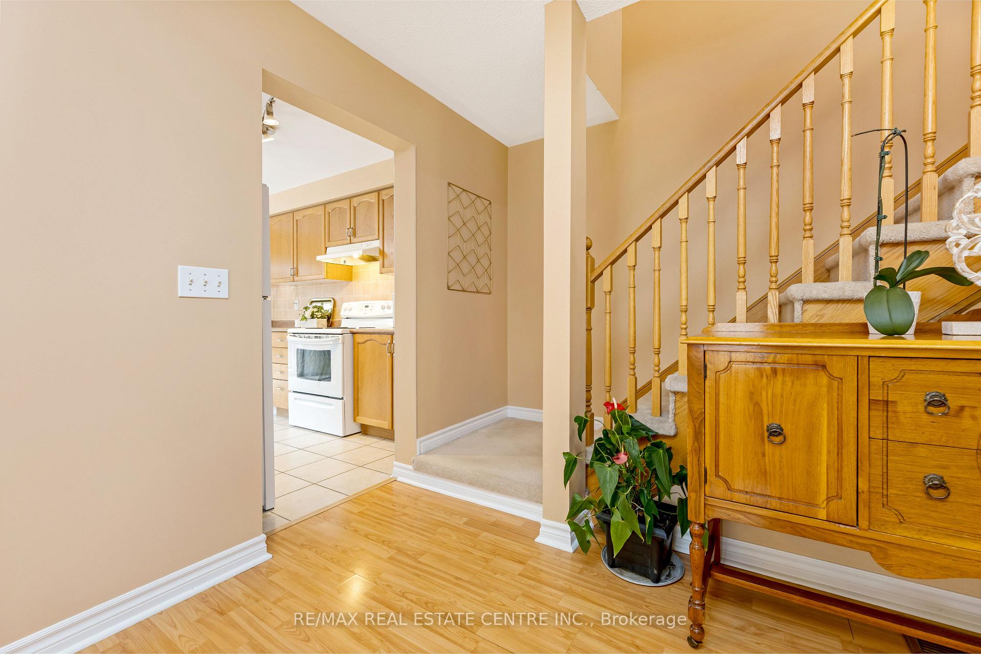 Photo 5 of 28 Coates Drive, Milton, Dempsey — HOMEH