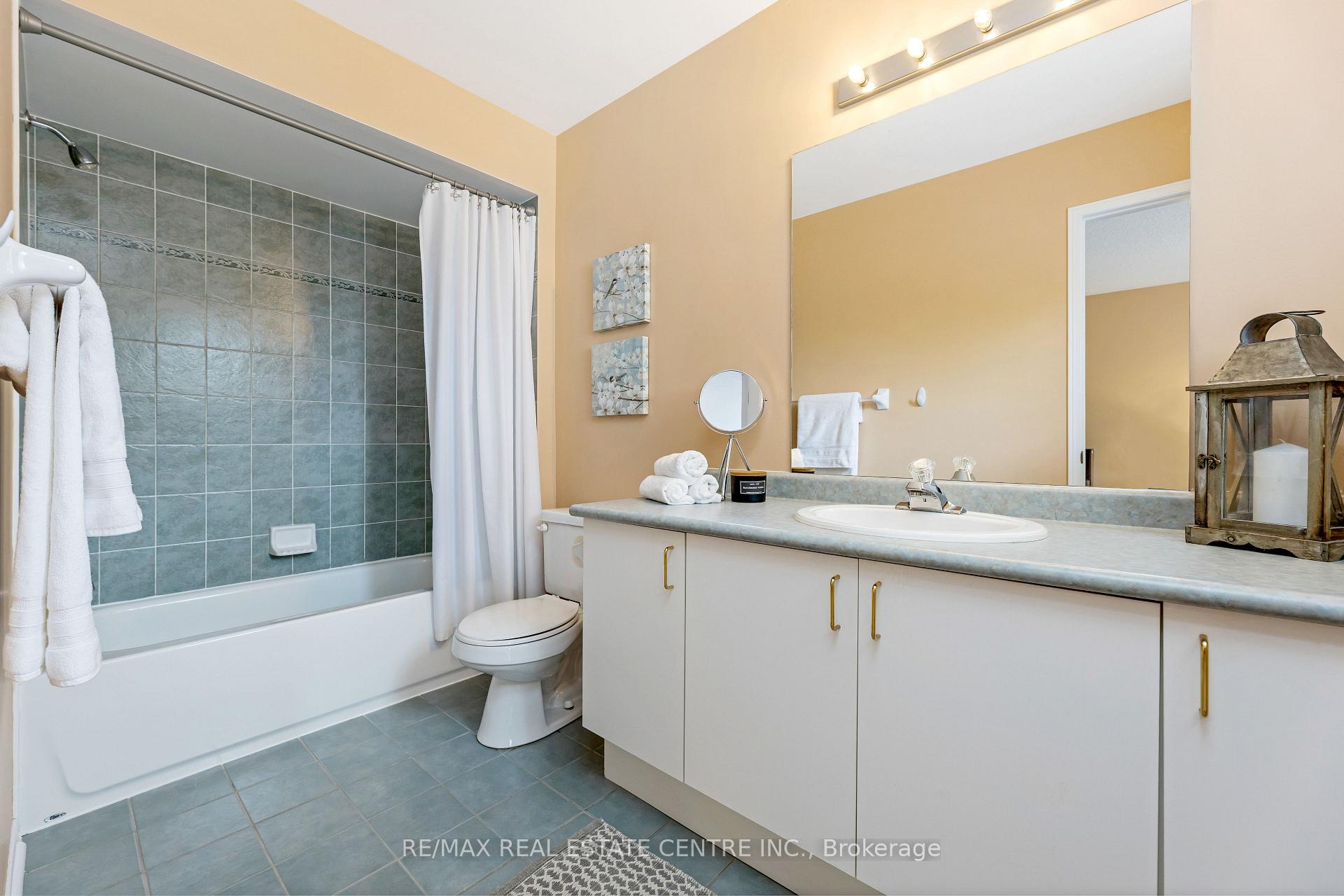 Photo 4 of 28 Coates Drive, Milton, Dempsey — HOMEH