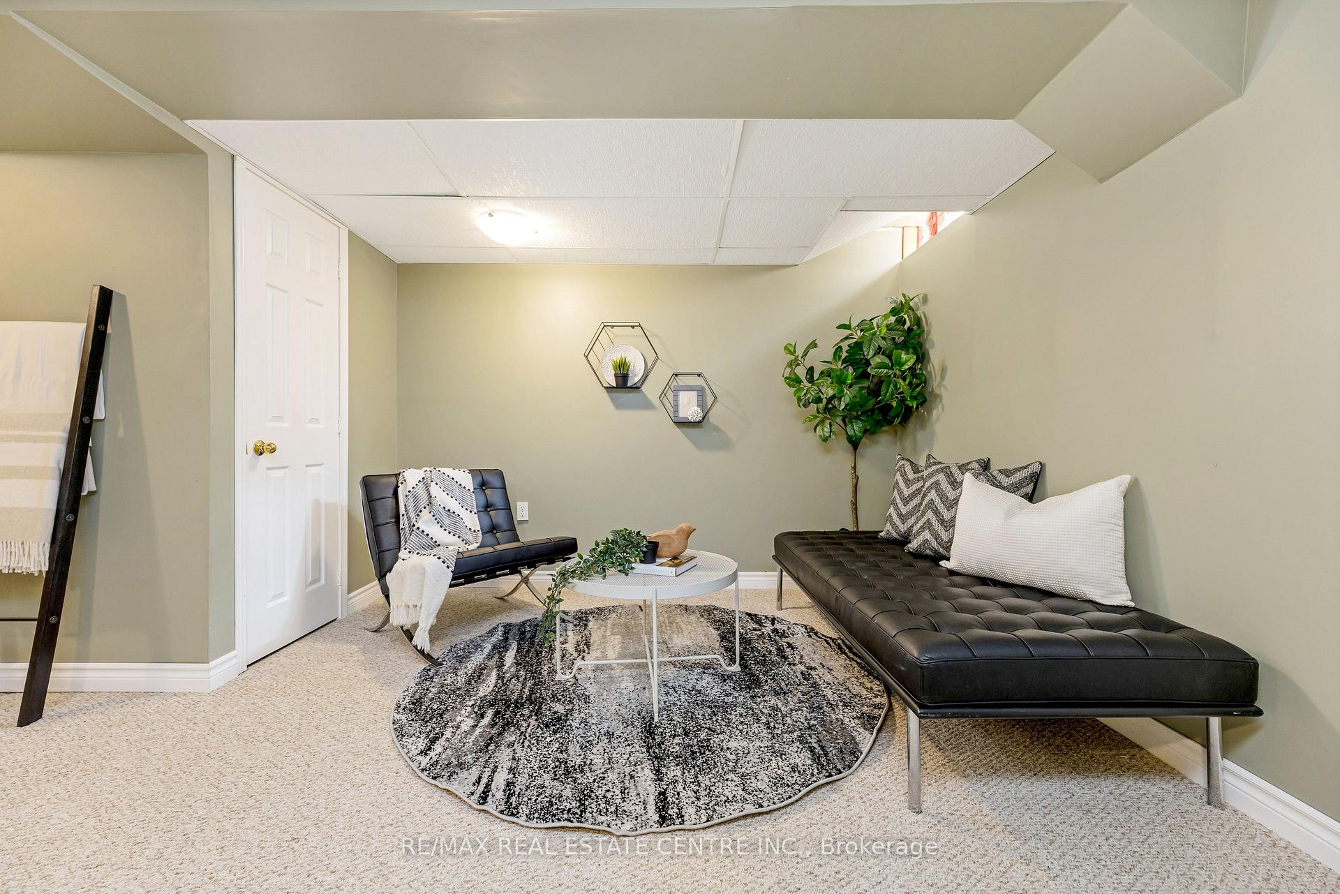 Photo 15 of 28 Coates Drive, Milton, Dempsey — HOMEH