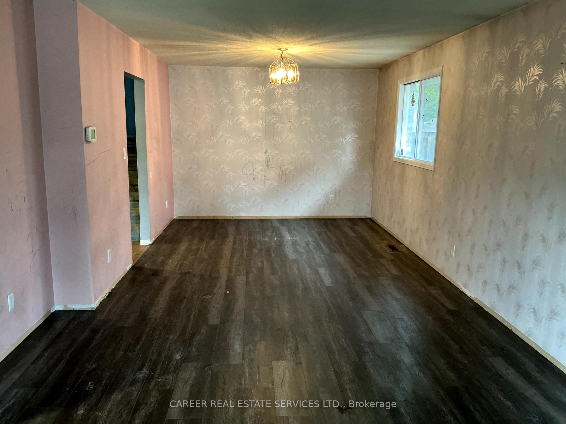 Photo 6 of 864 Sundance Circle, Oshawa, Northglen — HOMEH