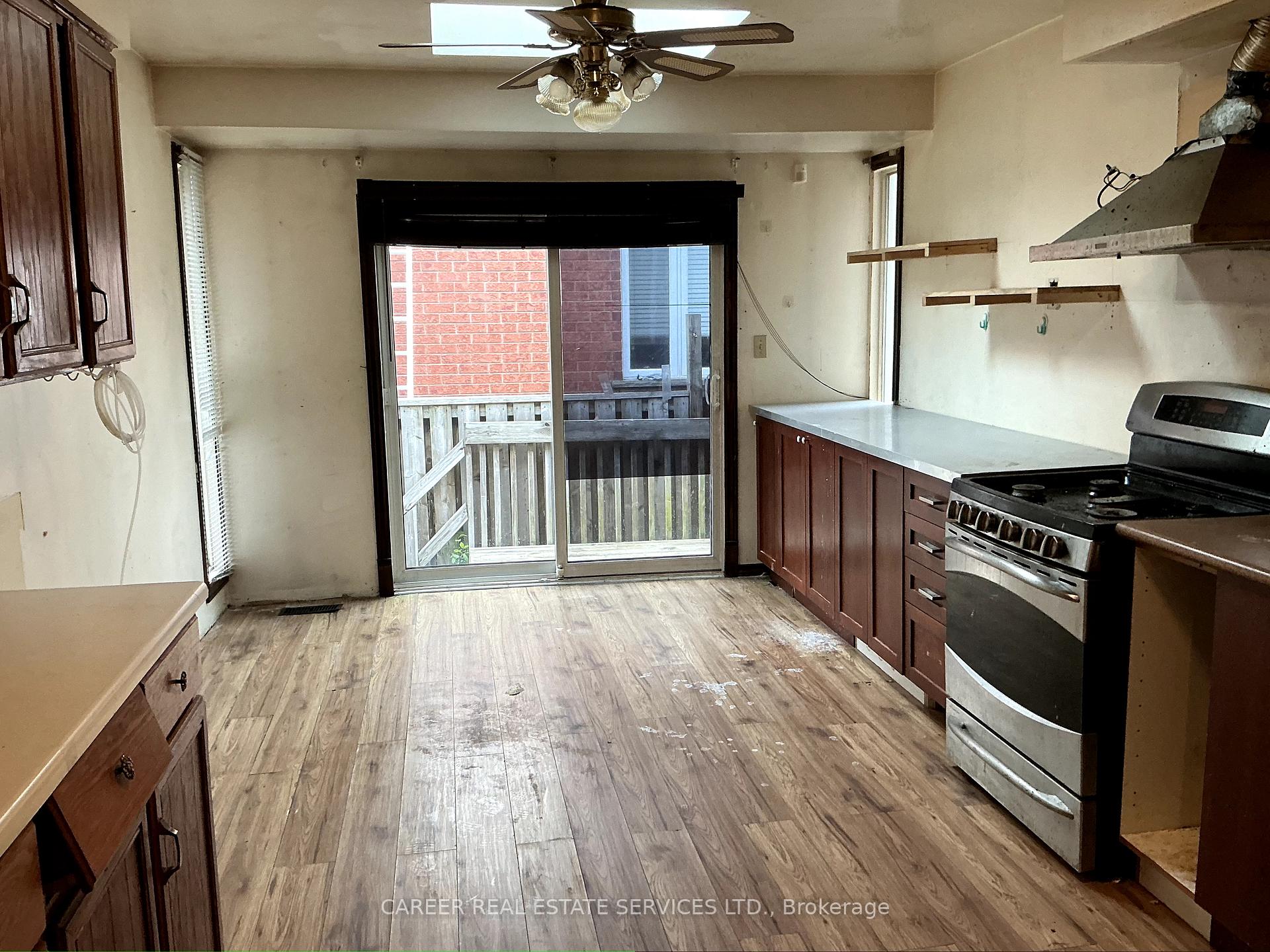 Photo 7 of 864 Sundance Circle, Oshawa, Northglen — HOMEH