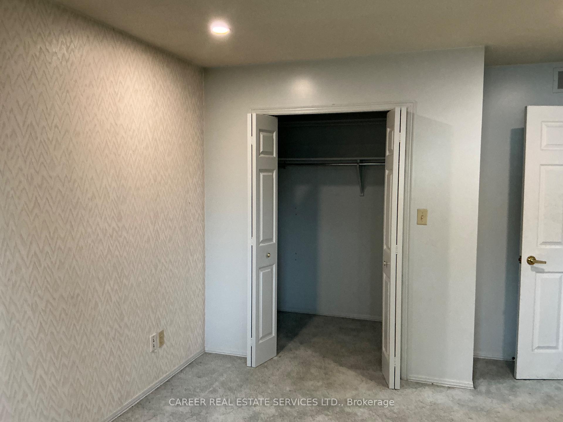 Photo 14 of 864 Sundance Circle, Oshawa, Northglen — HOMEH